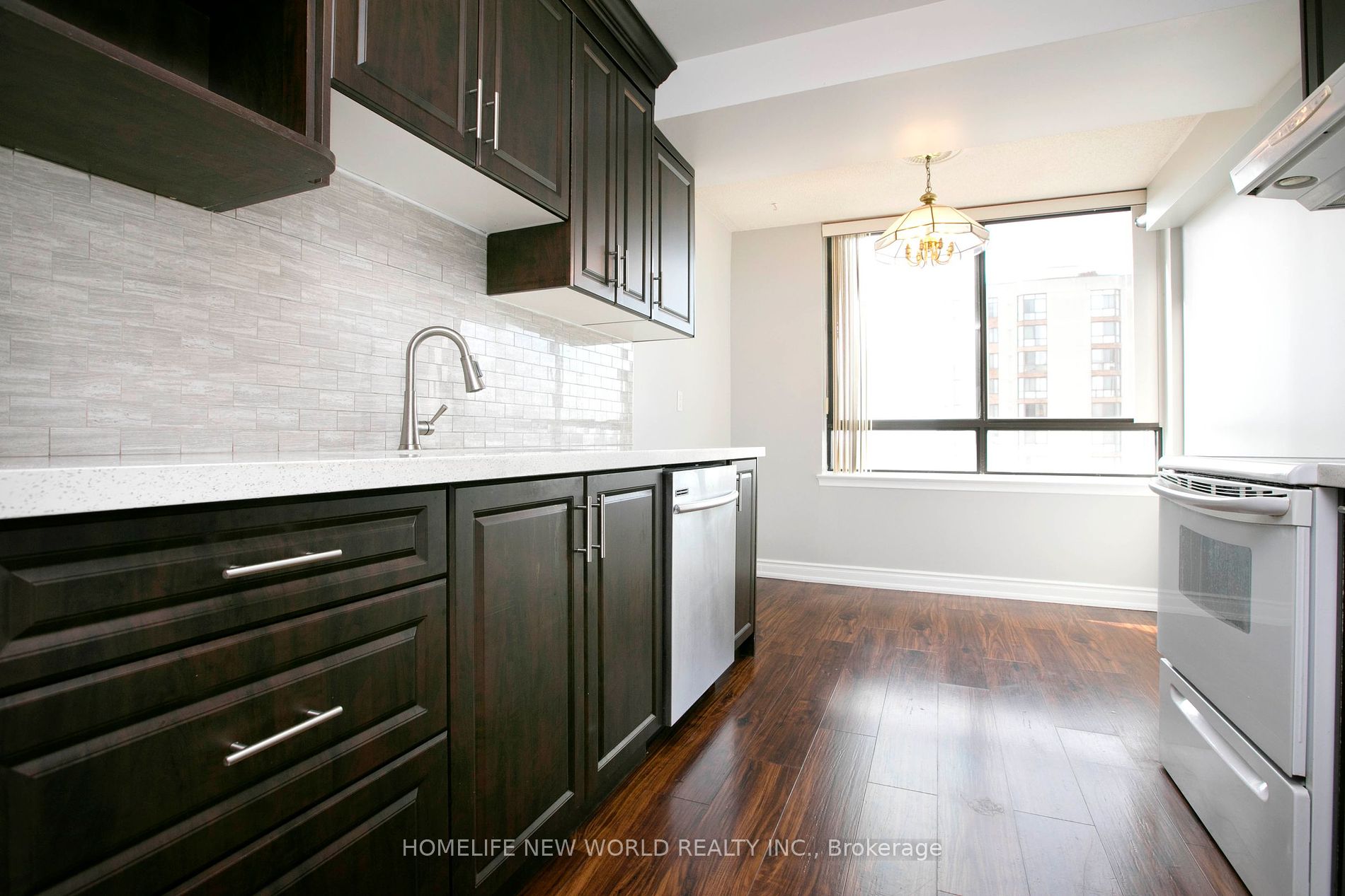 25 Bamburgh Circ, #1735