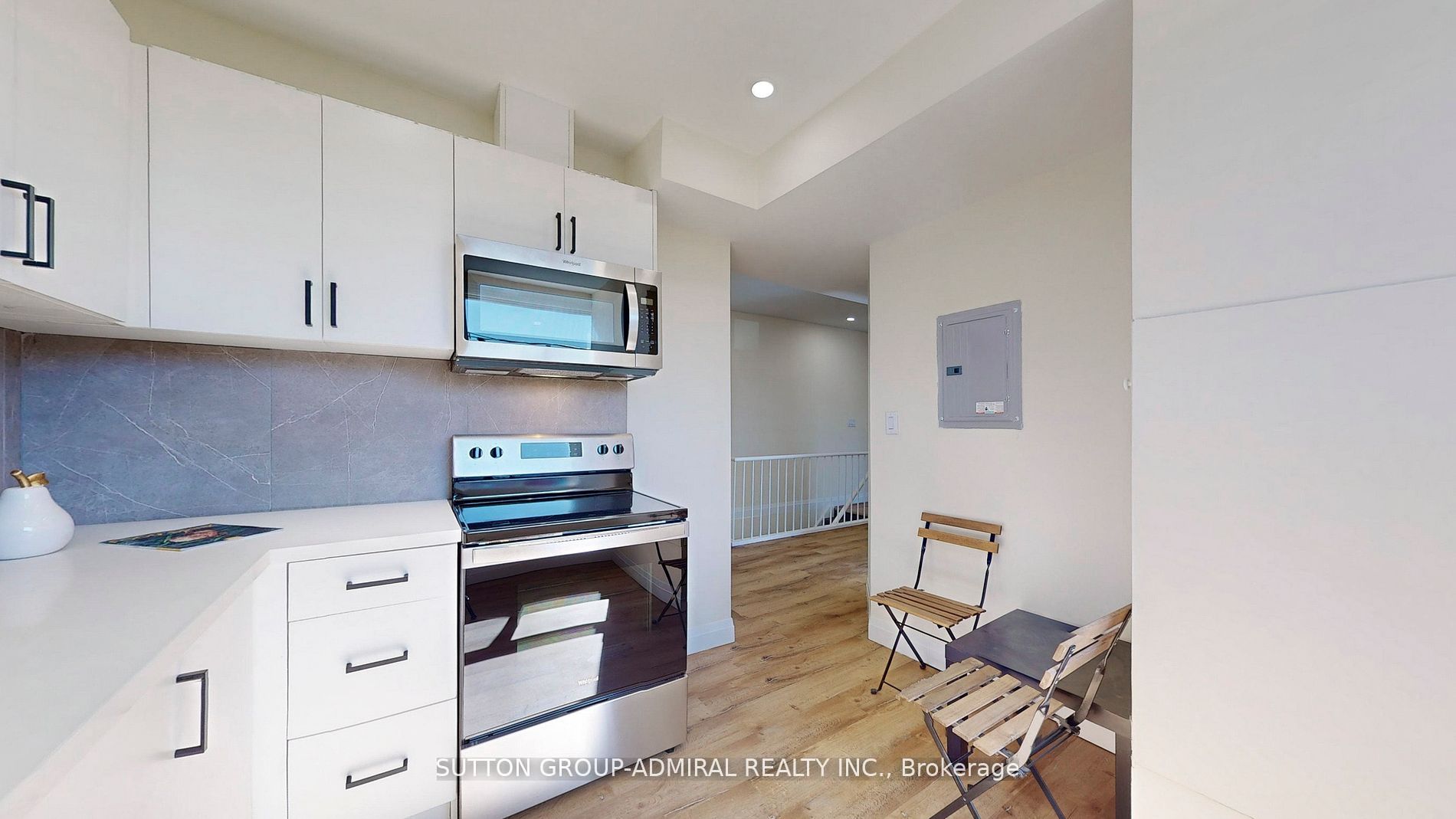 1930 Queen Street E #Upper 1