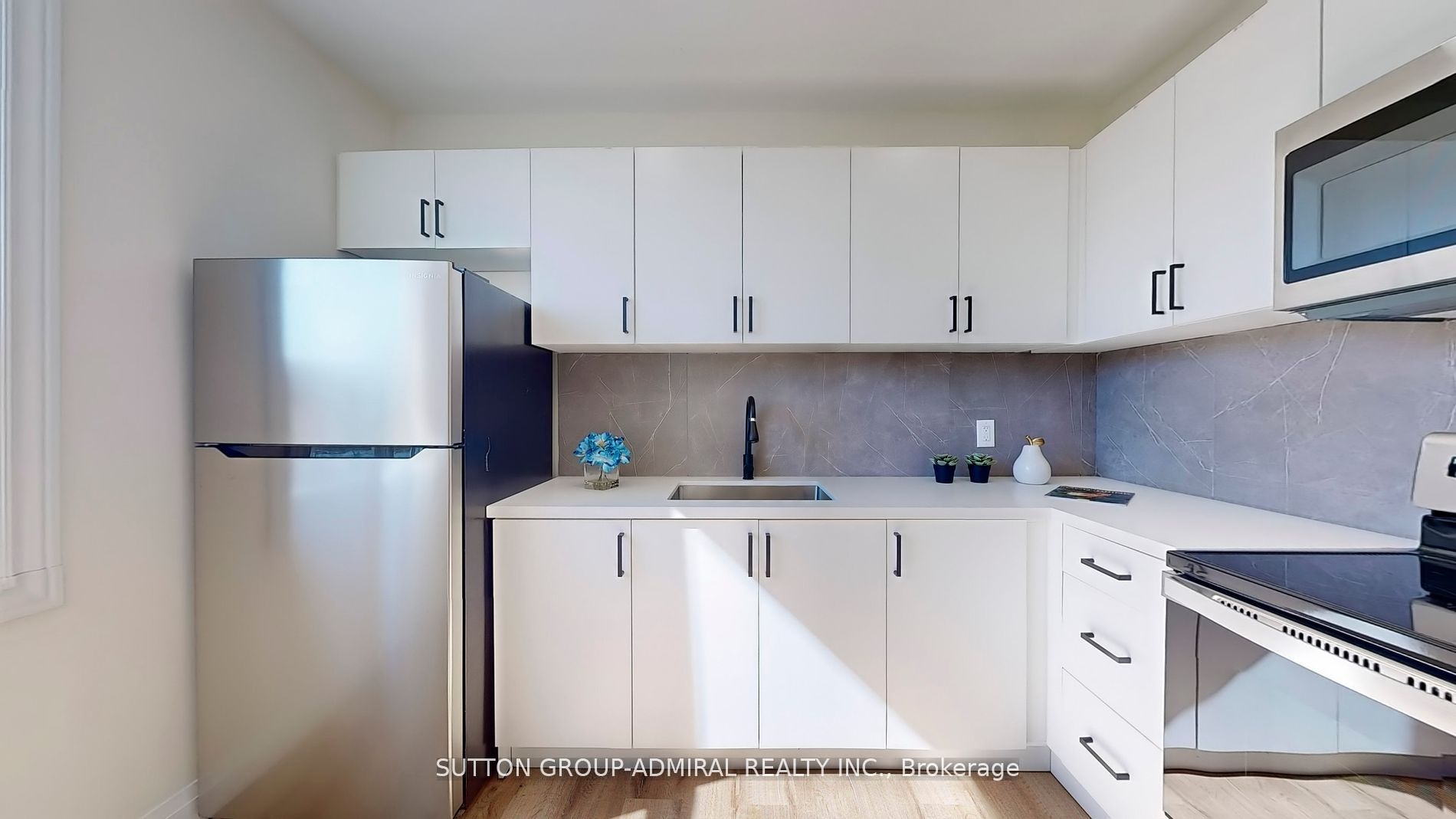 1930 Queen Street E #Upper 1