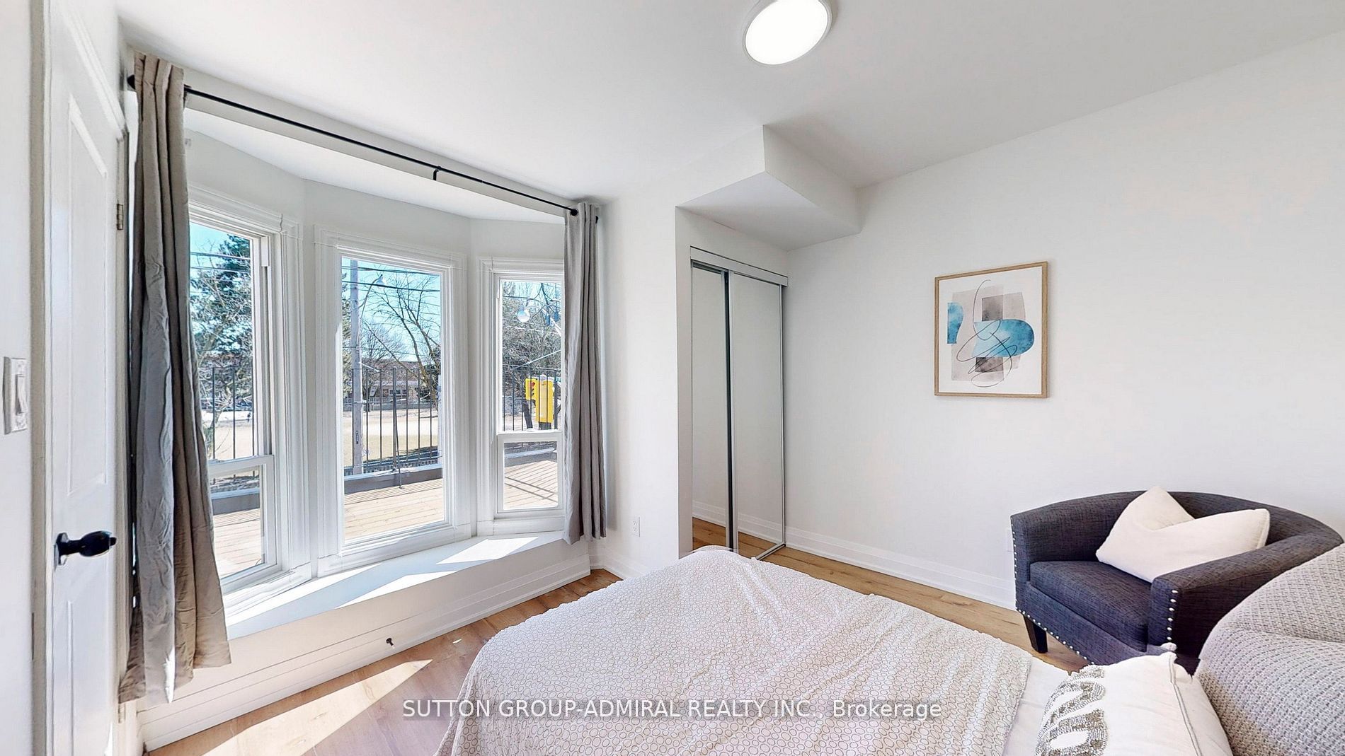 1930 Queen Street E #Upper 1
