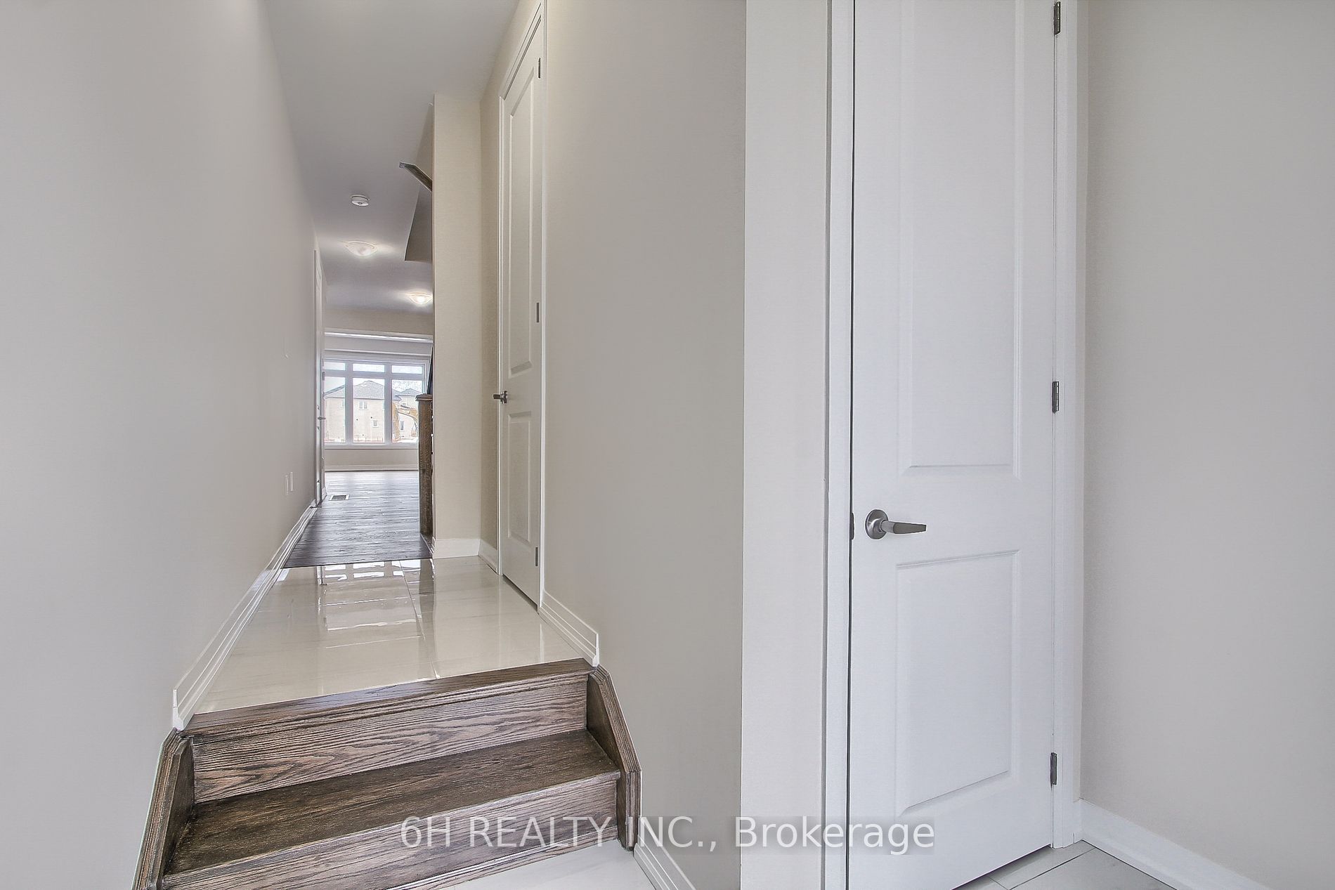 2616 Hibiscus Drive