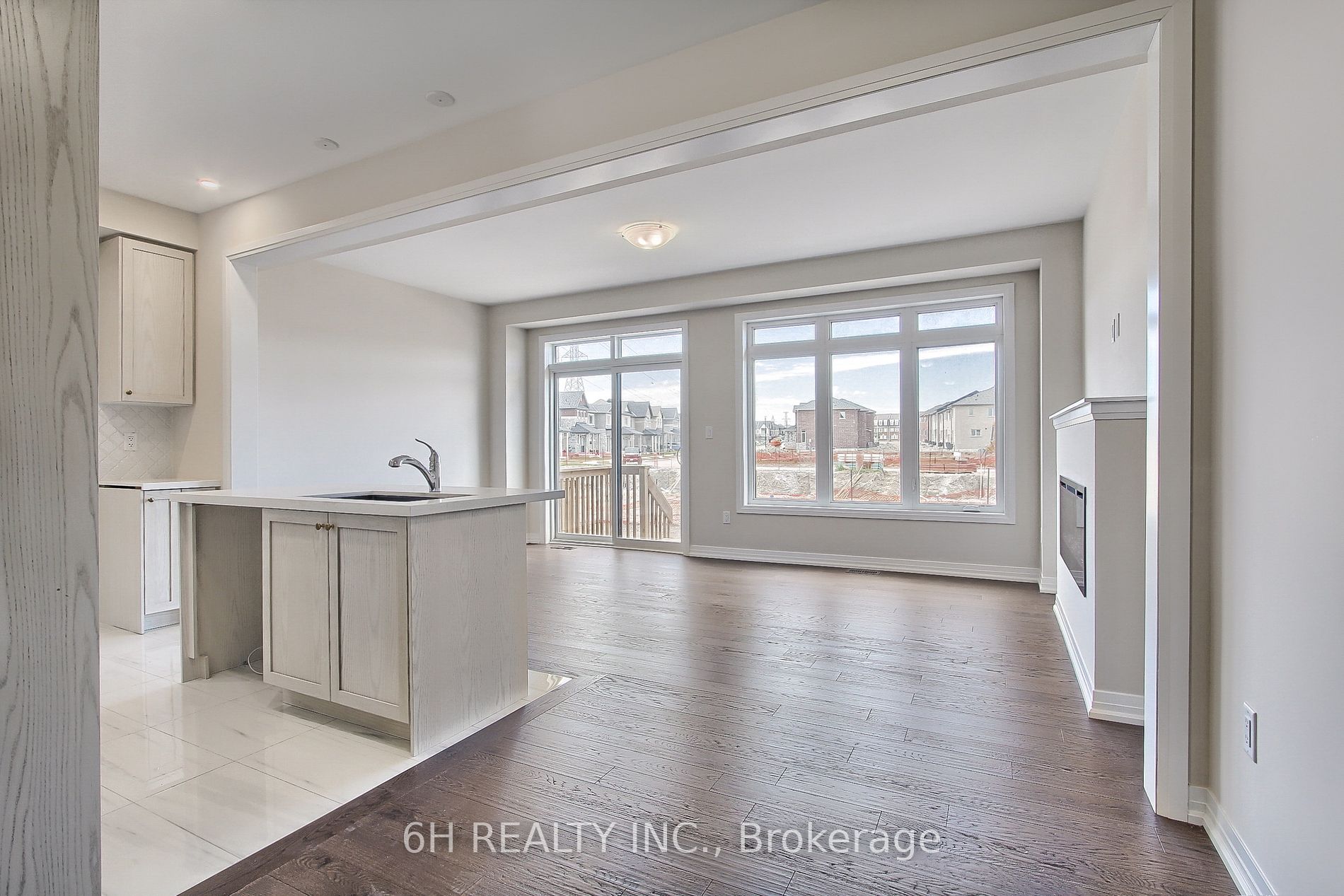 2616 Hibiscus Drive