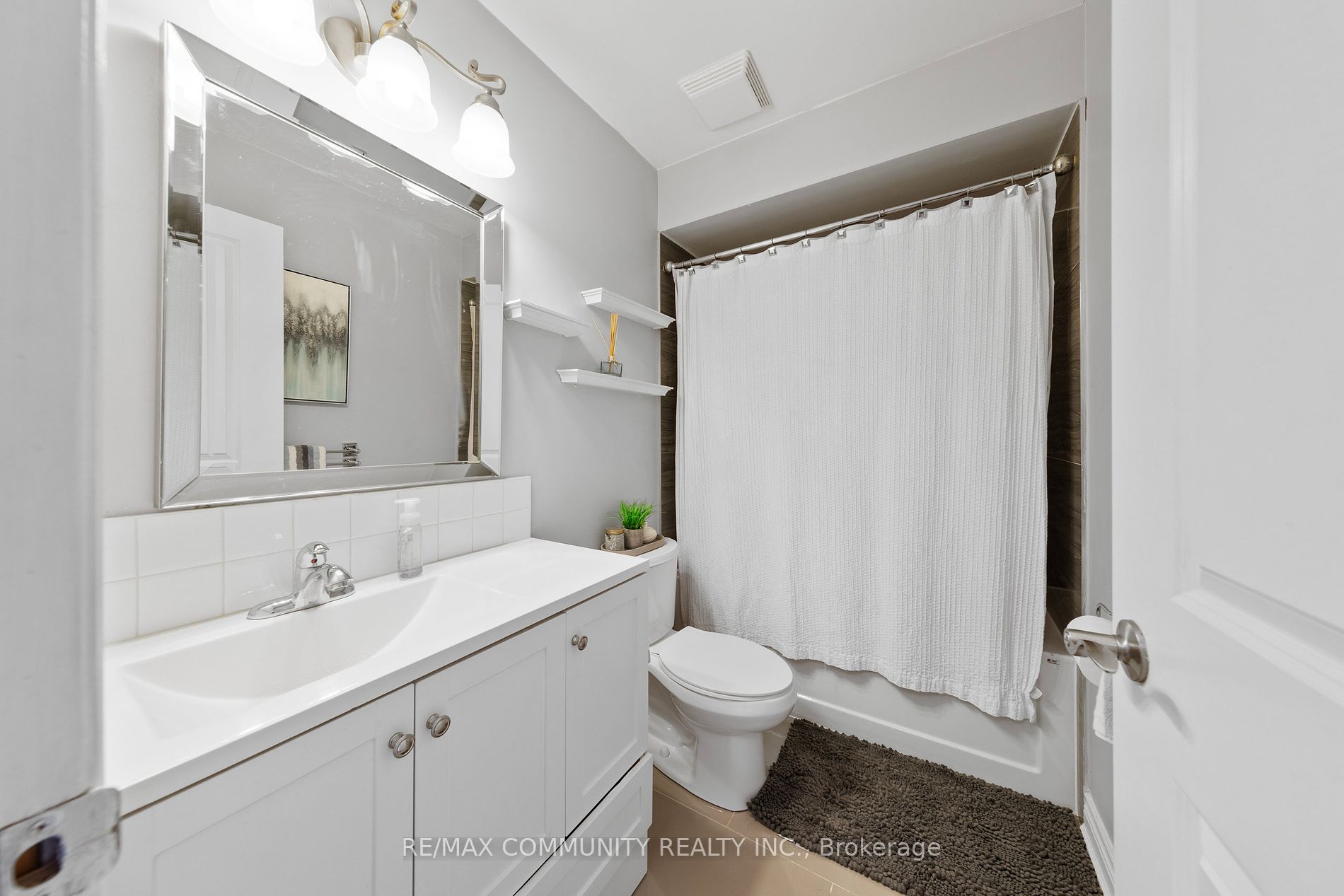 73 Mcsweeney Cres