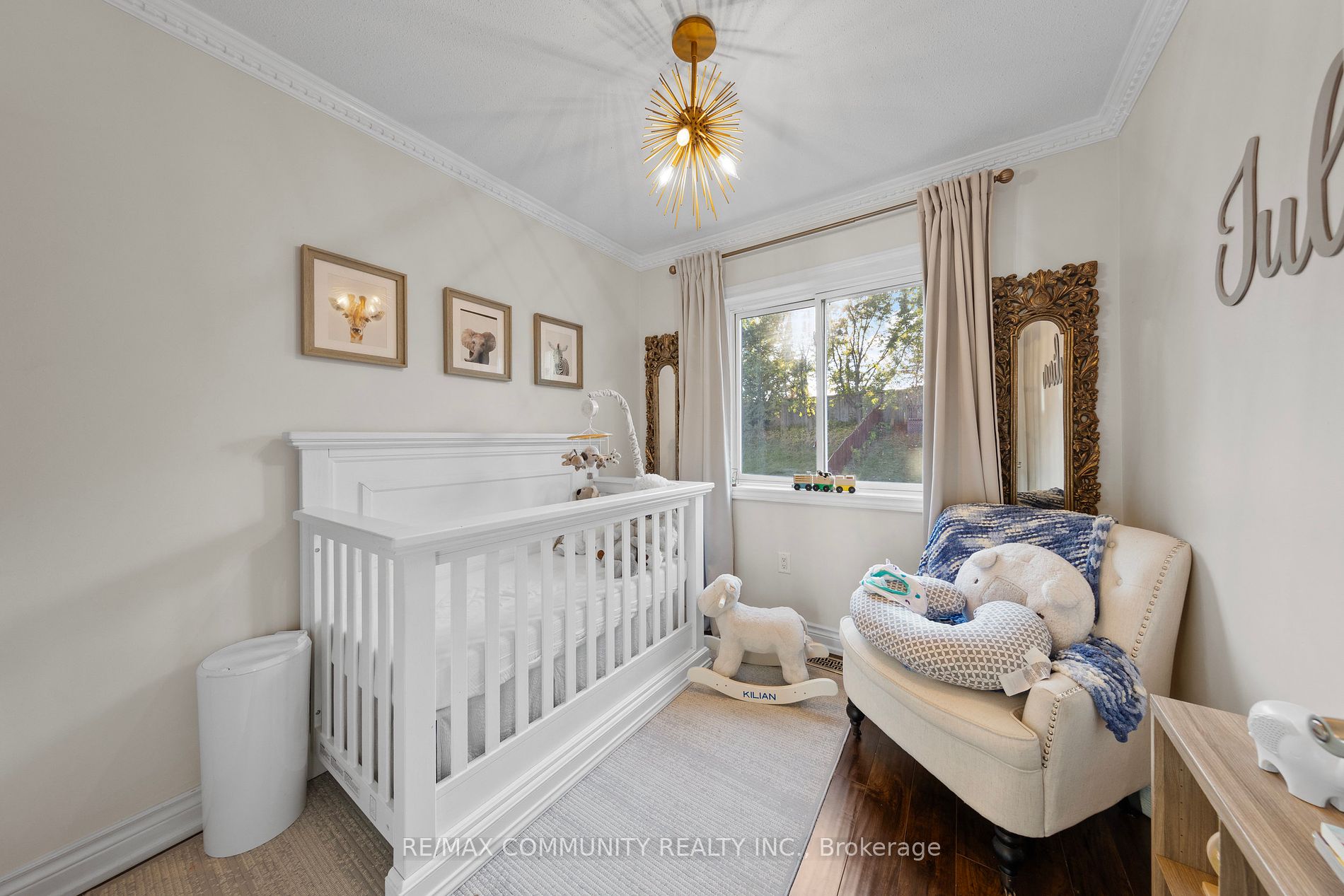 73 Mcsweeney Cres