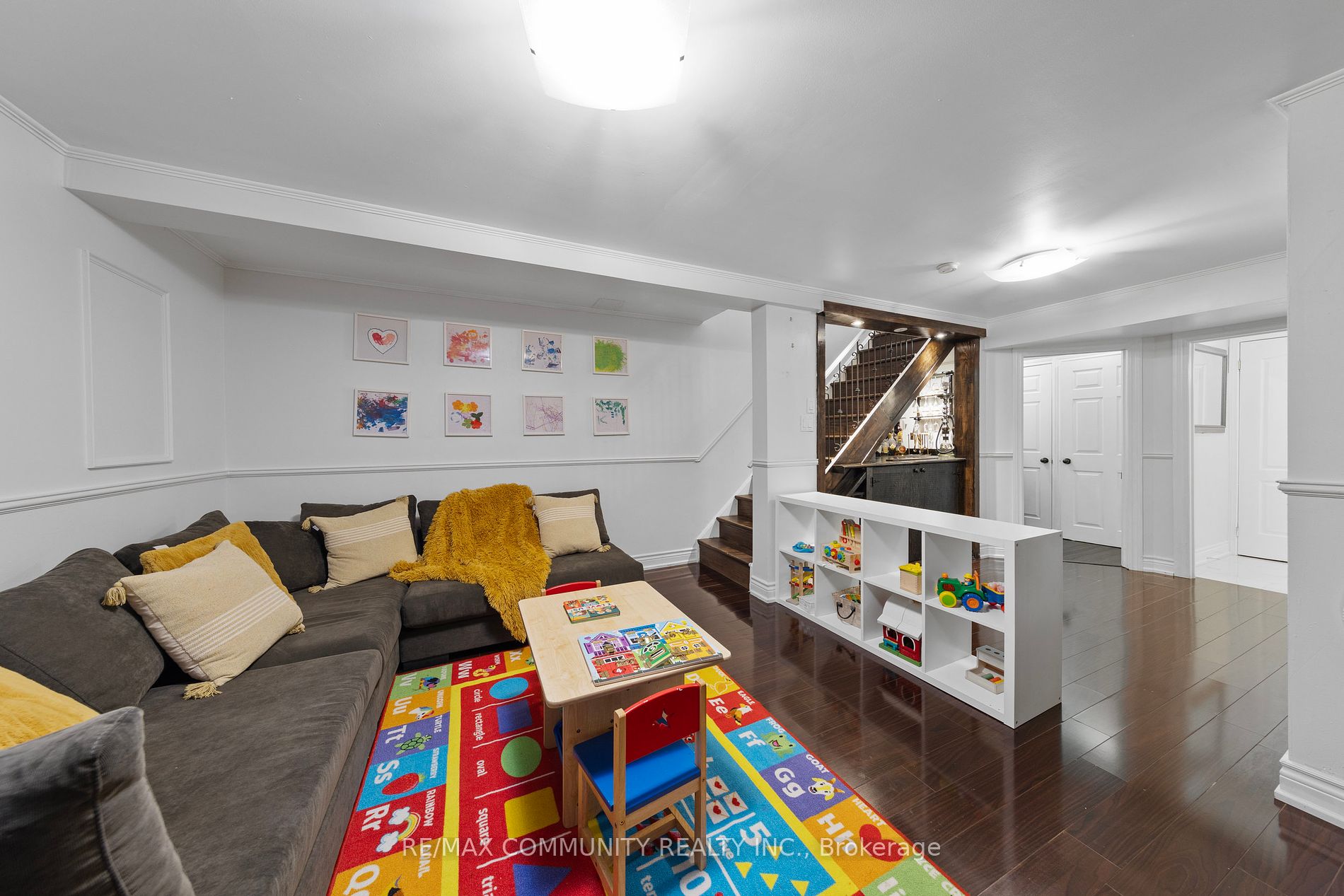 73 Mcsweeney Cres