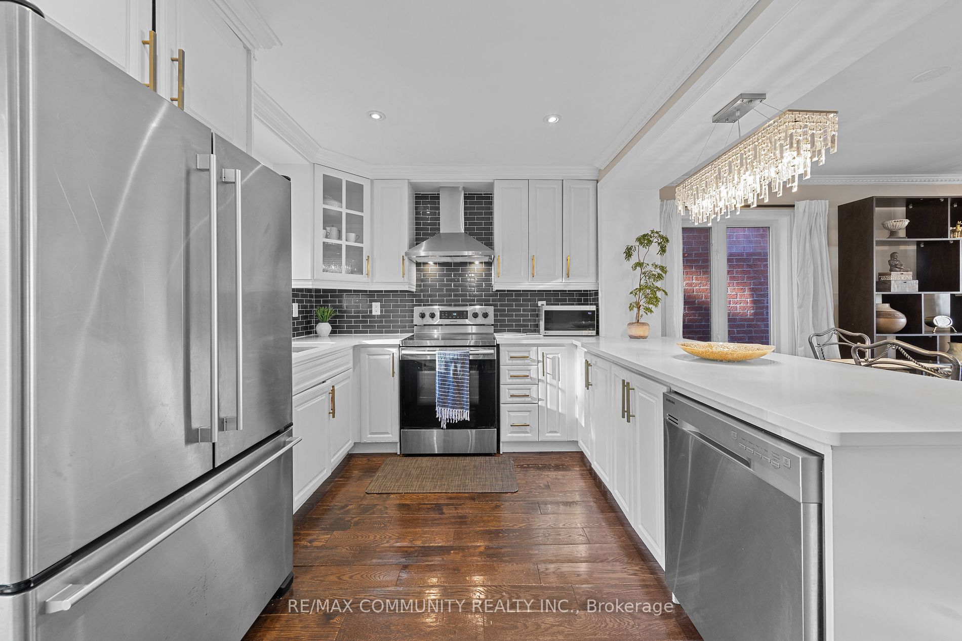 73 Mcsweeney Cres