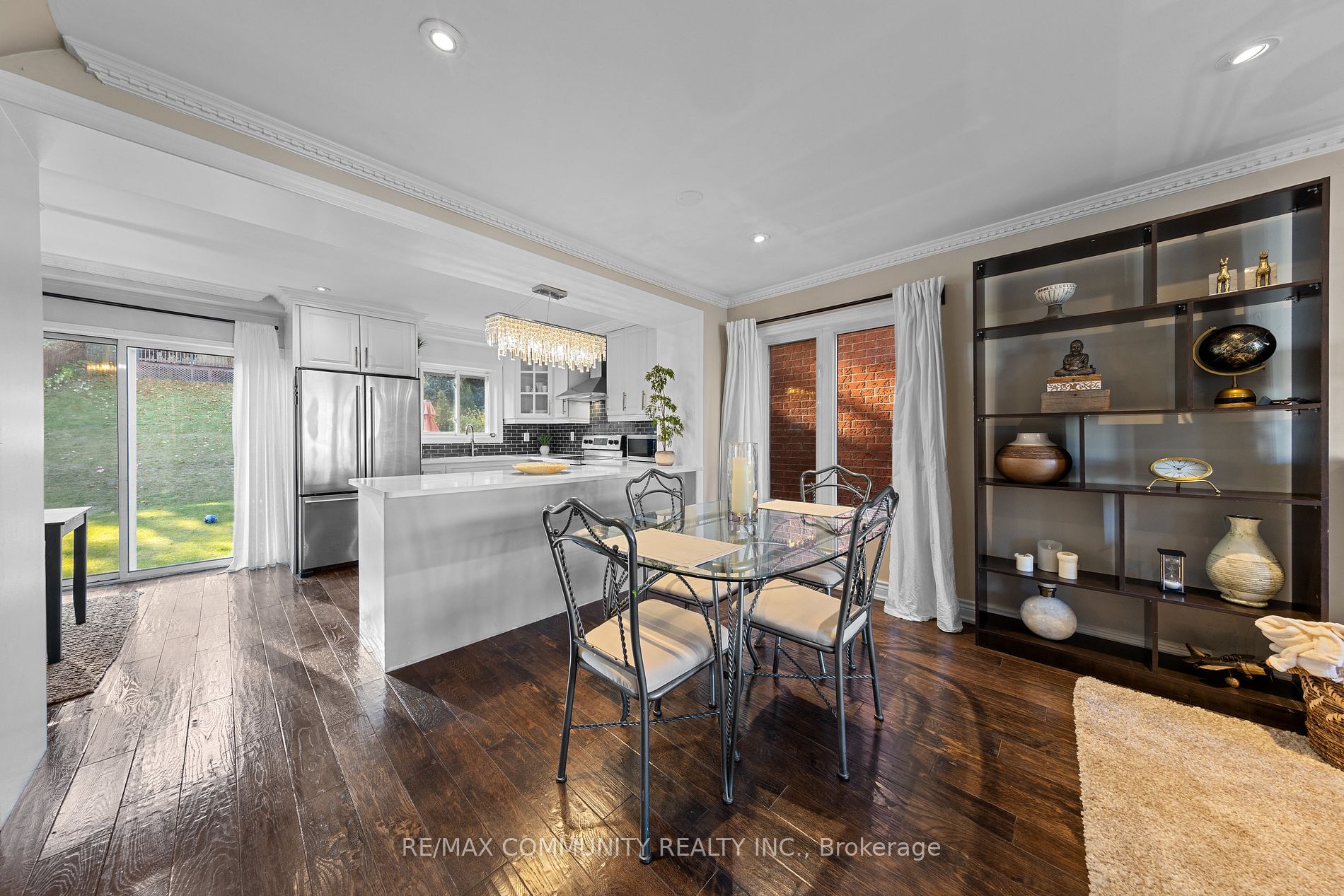 73 Mcsweeney Cres