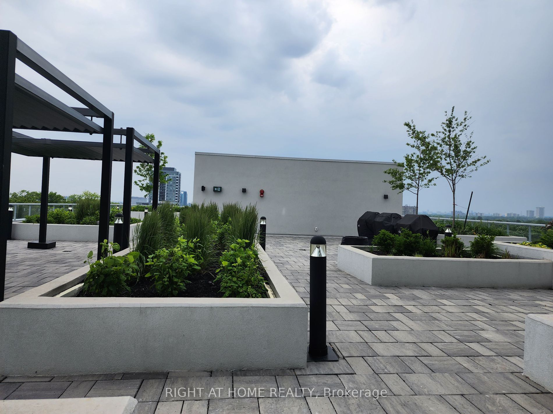 3220 Sheppard Avenue E #1702