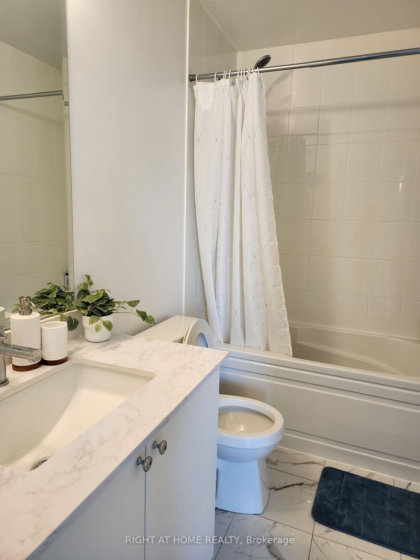 3220 Sheppard Avenue E #1702