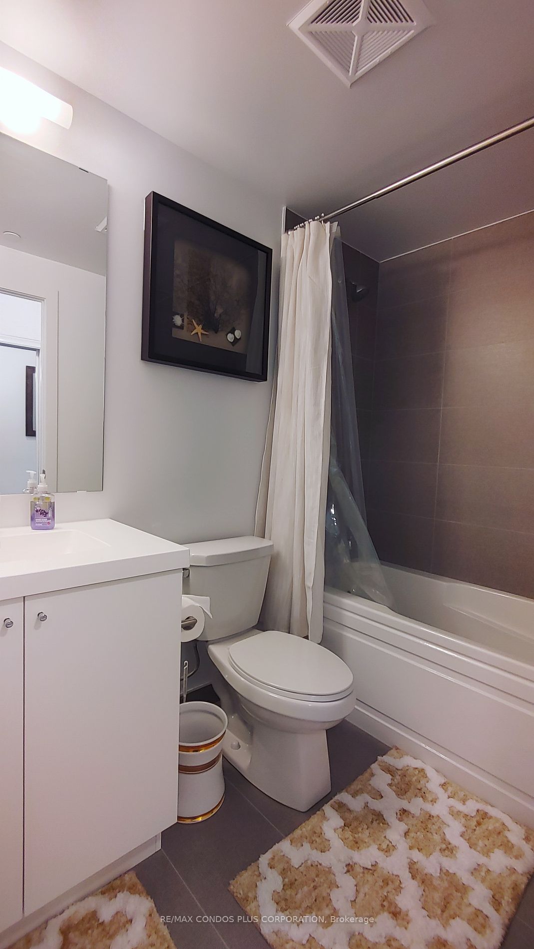 2550 Simcoe Street N #2214