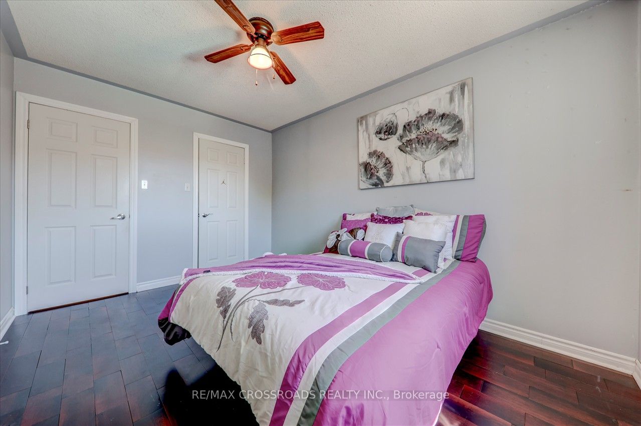 32 Dart Court