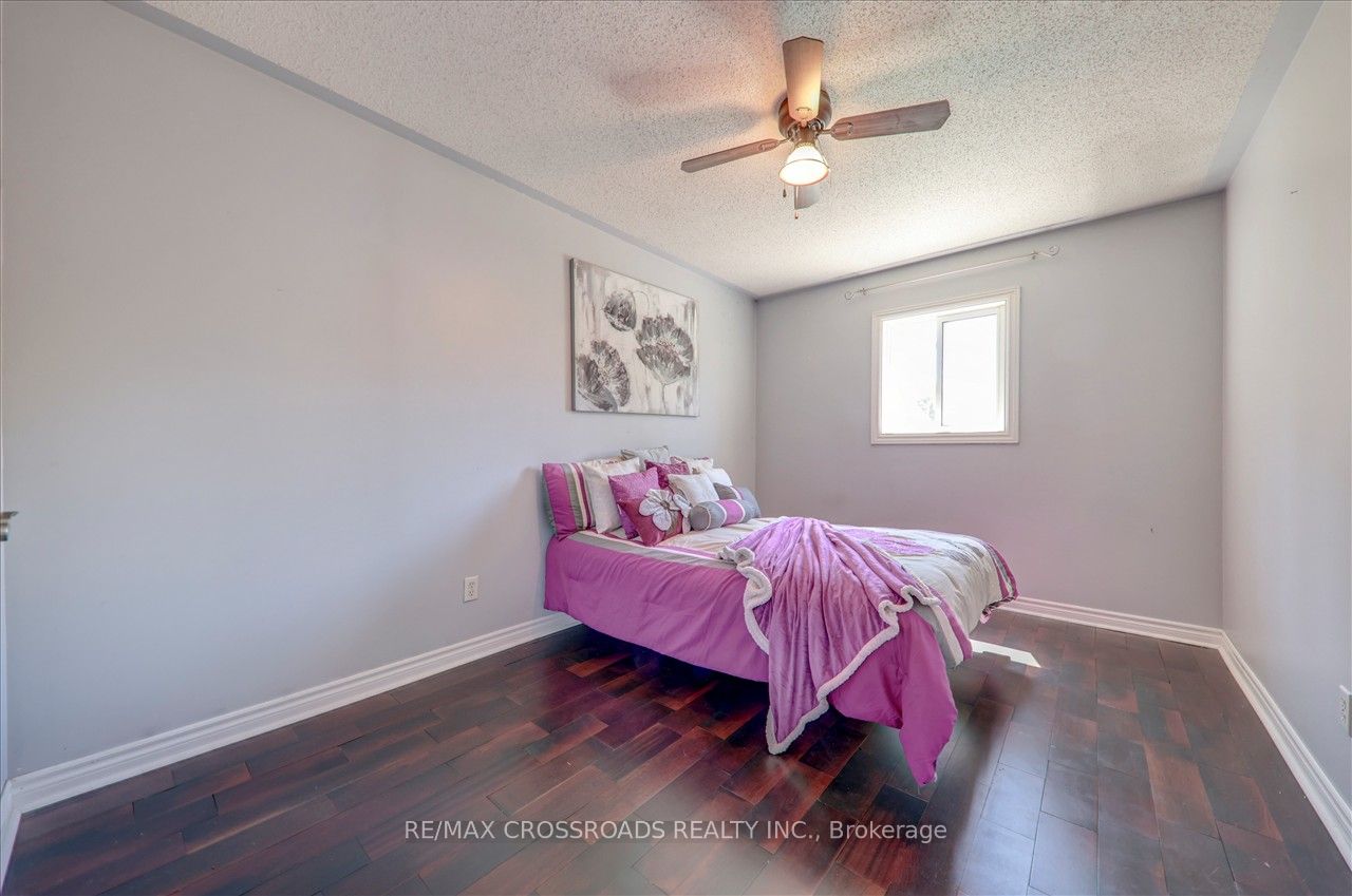 32 Dart Court