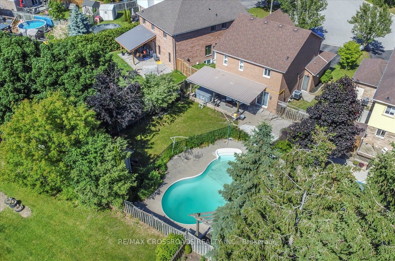 32 Dart Court