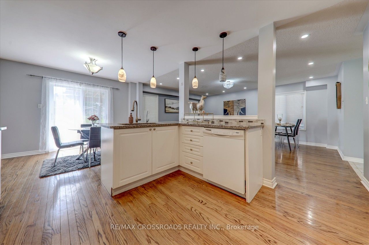 32 Dart Court