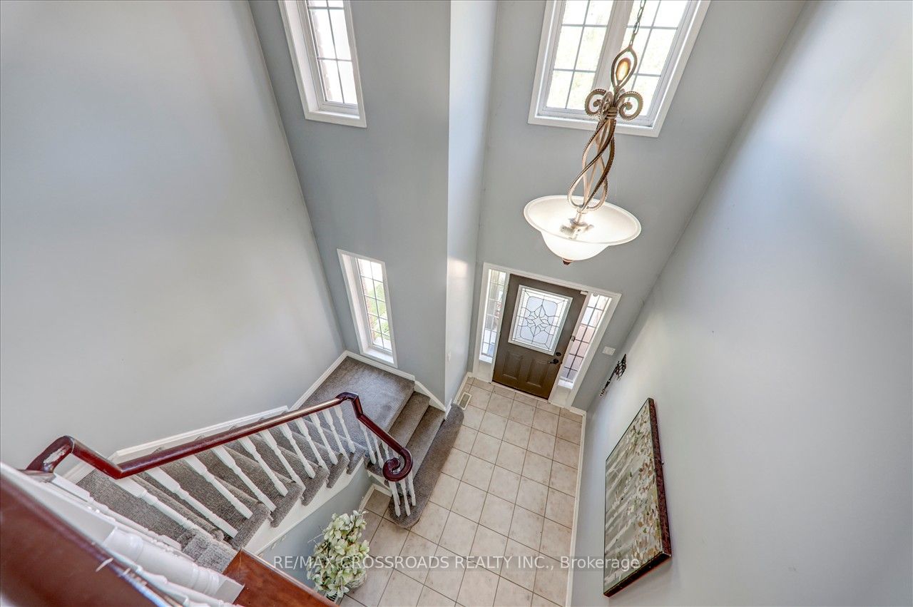 32 Dart Court