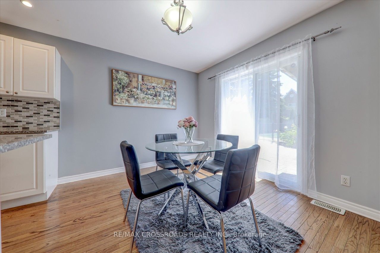 32 Dart Court