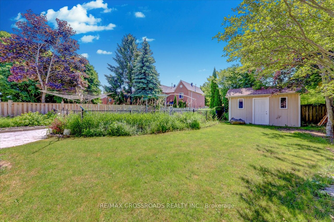 32 Dart Court