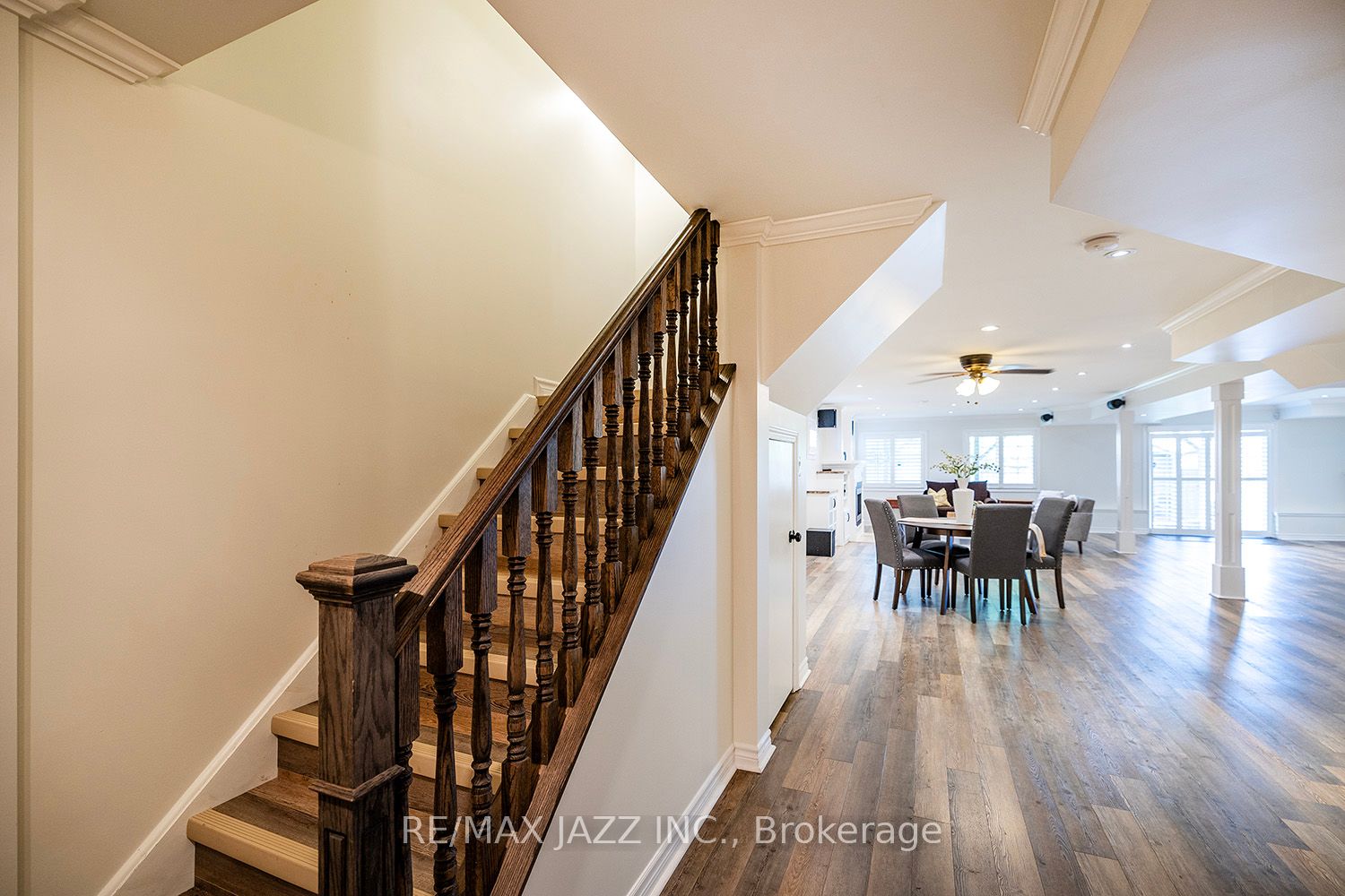 217 Glenabbey Drive