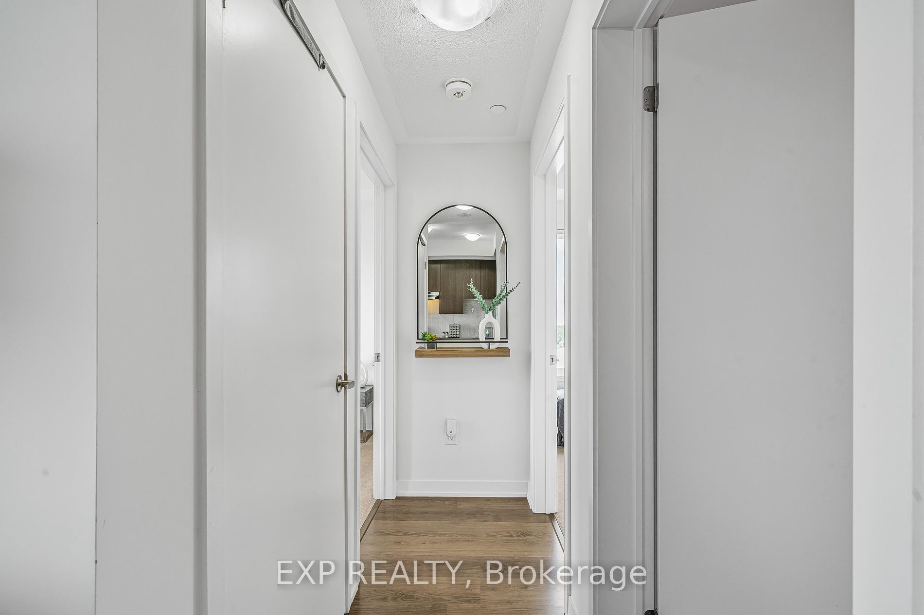 20 Orchid Place Drive, #404