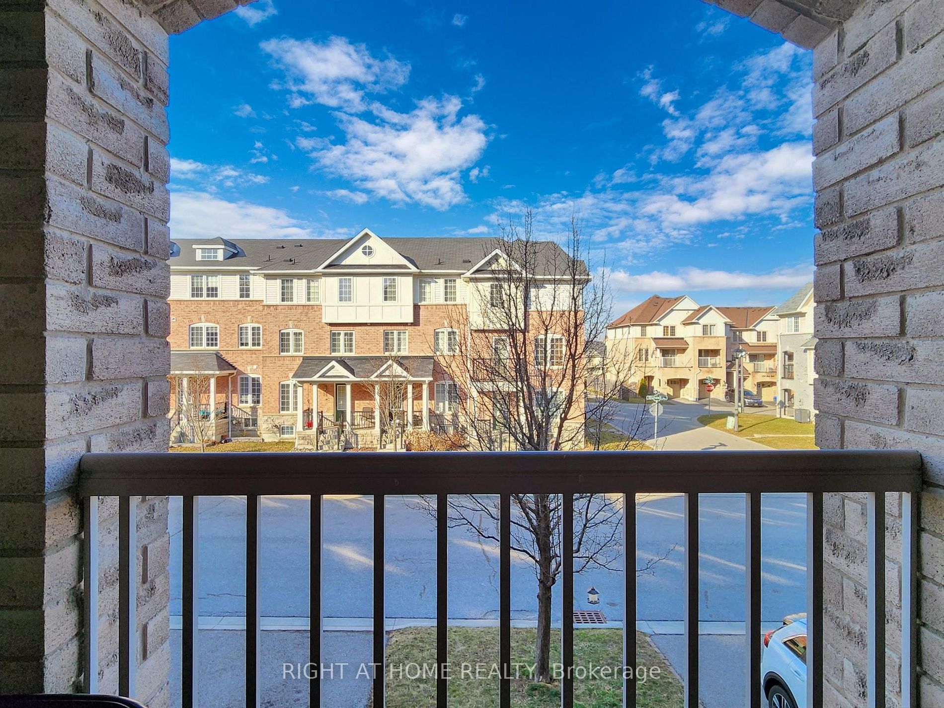 15 Blunden Road