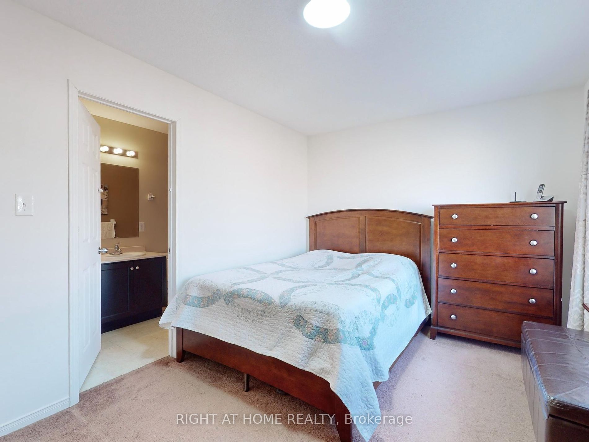 15 Blunden Road
