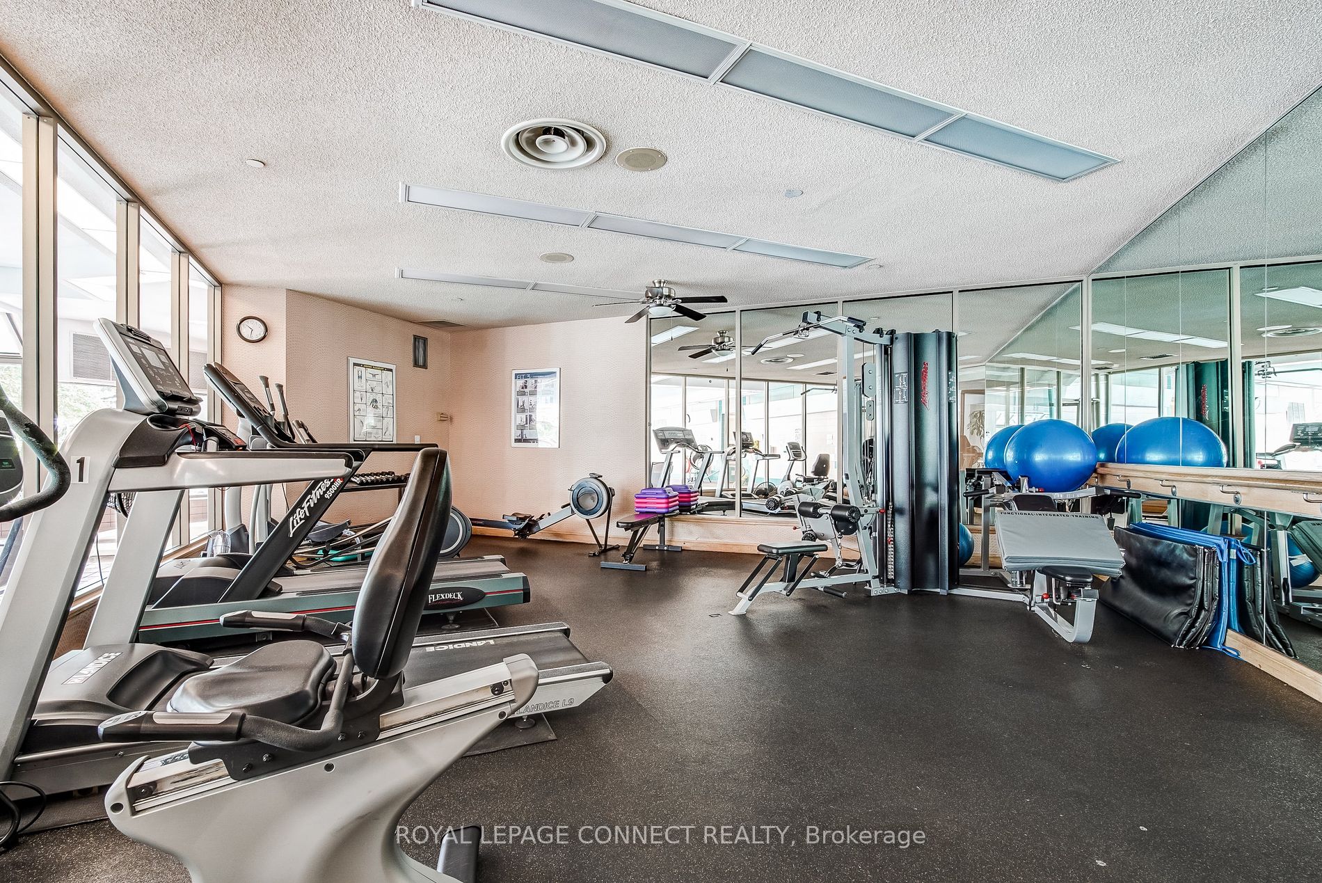 20 Guildwood Parkway #706
