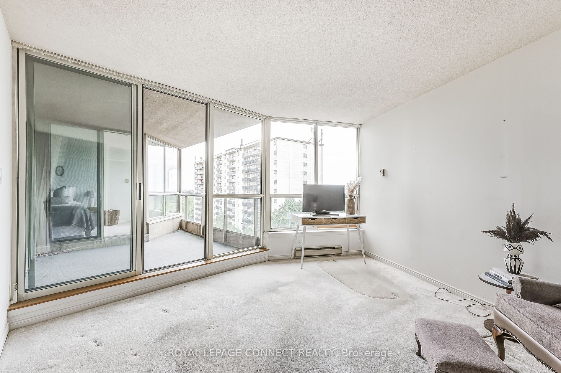 20 Guildwood Parkway #706
