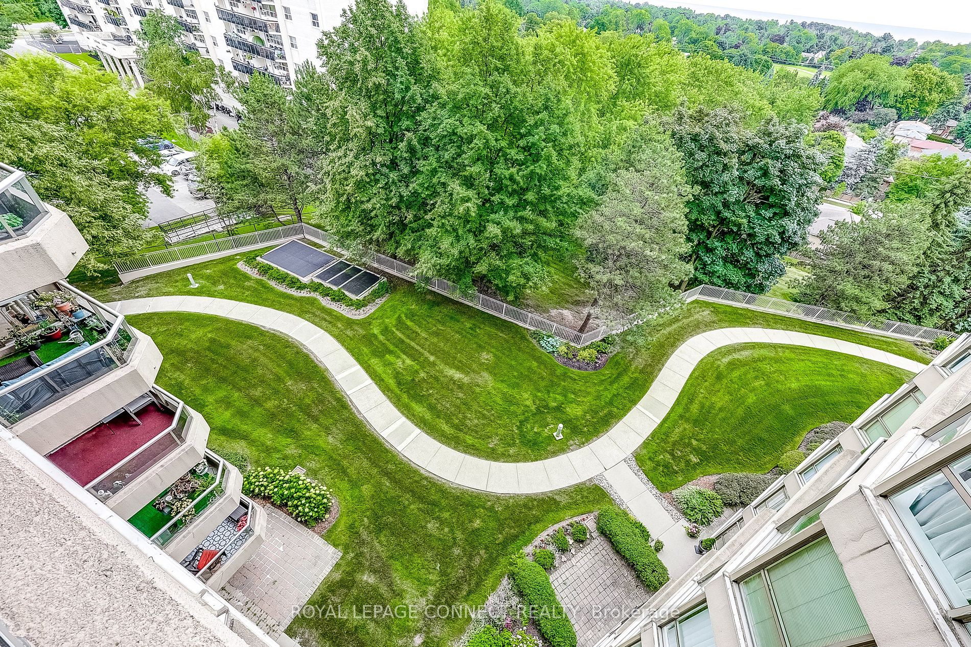 20 Guildwood Parkway #706