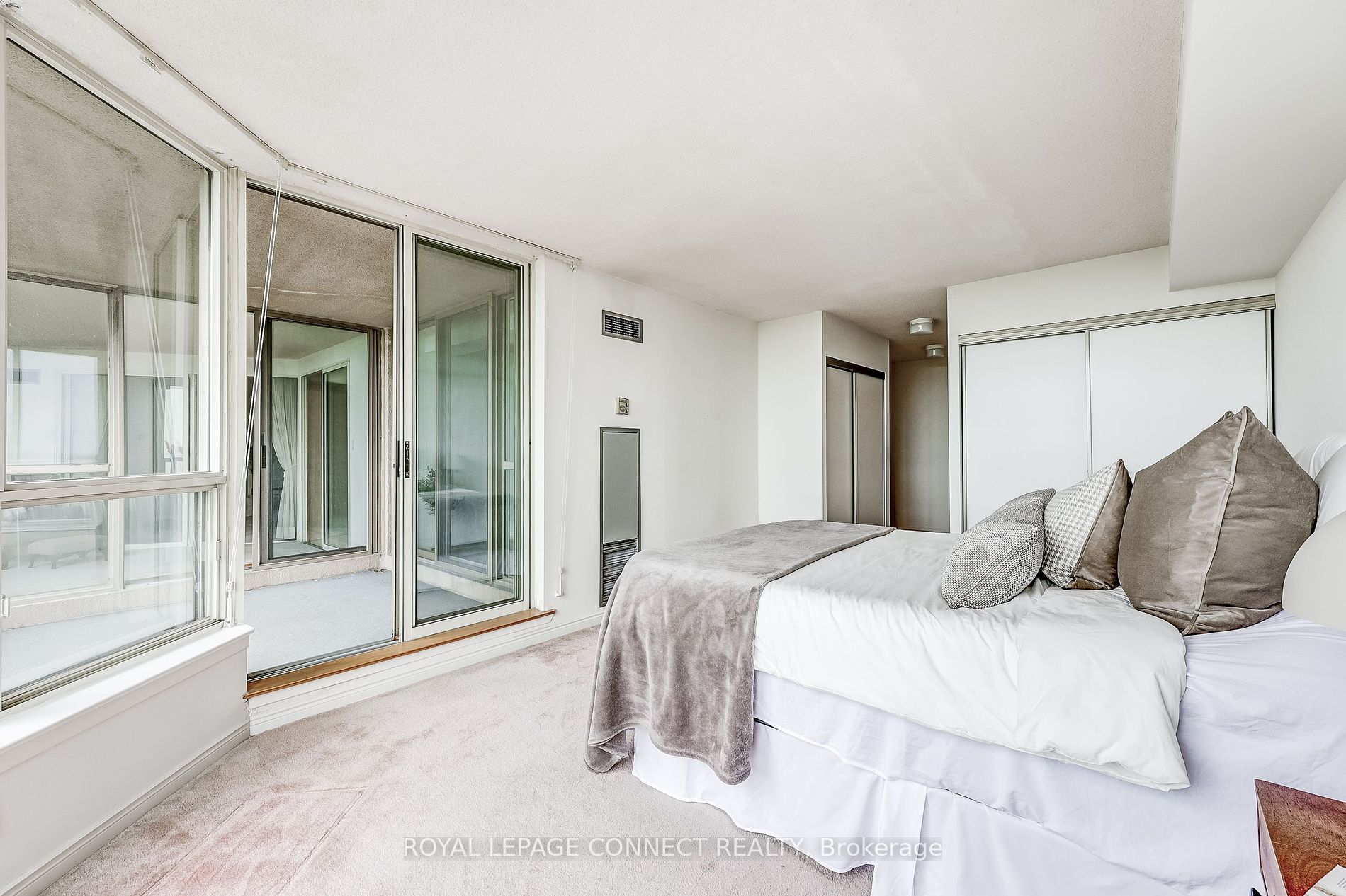 20 Guildwood Parkway #706