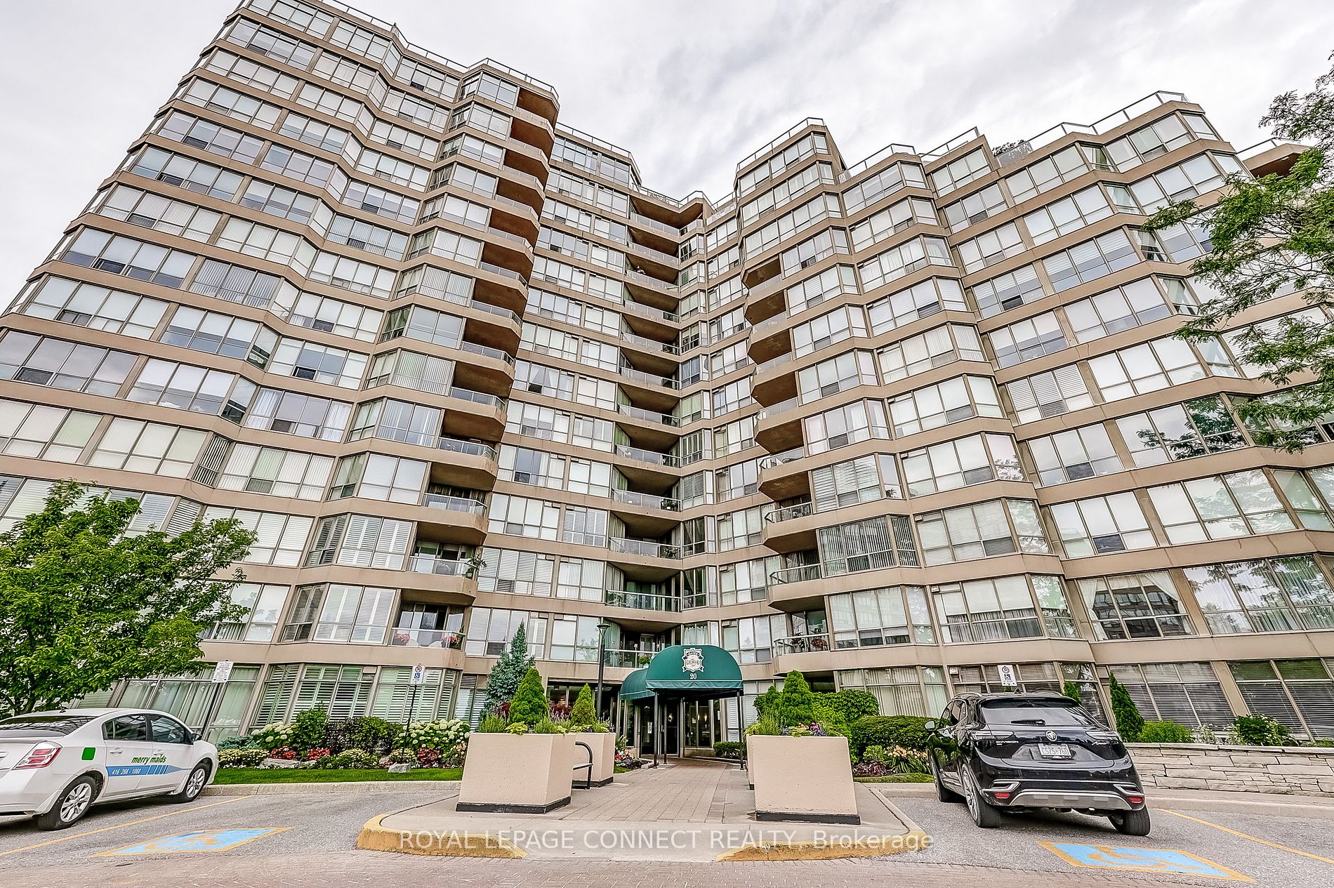 20 Guildwood Parkway #706