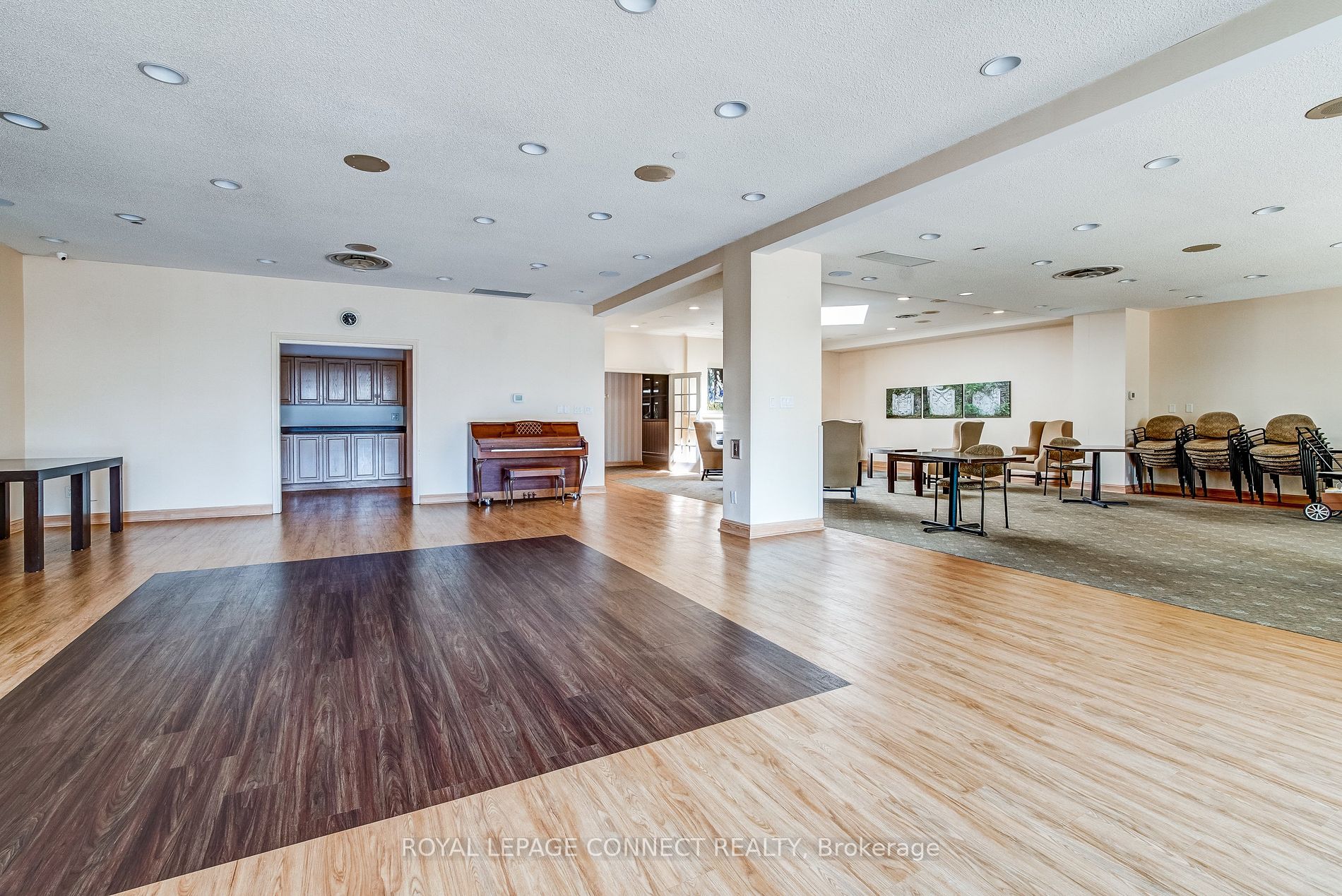 20 Guildwood Parkway #706