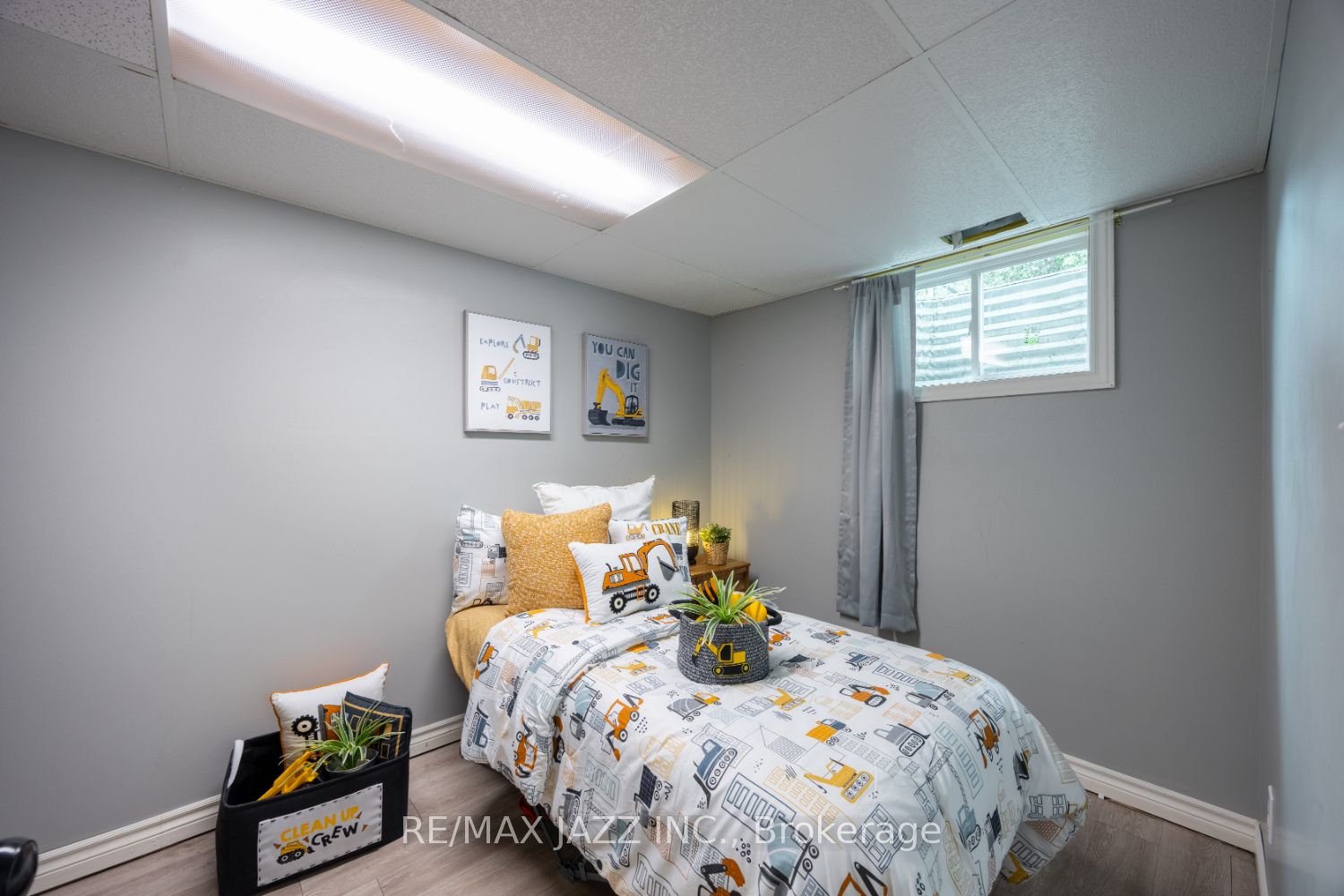 22 Roser Cres
