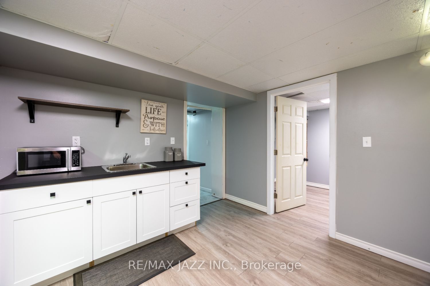 22 Roser Cres