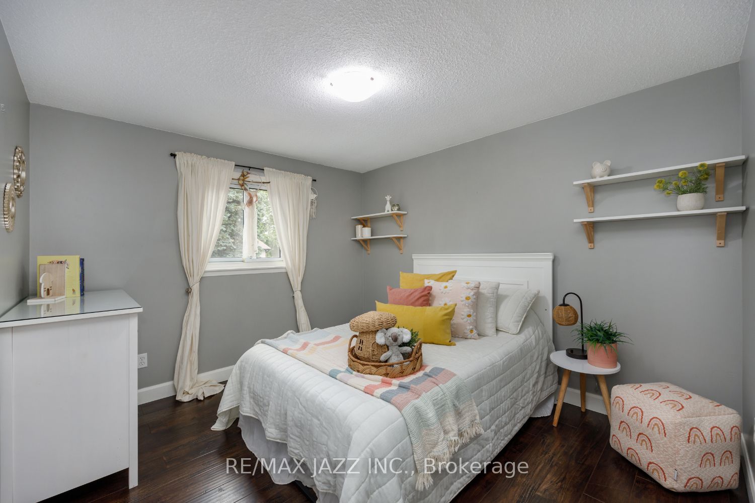 22 Roser Cres