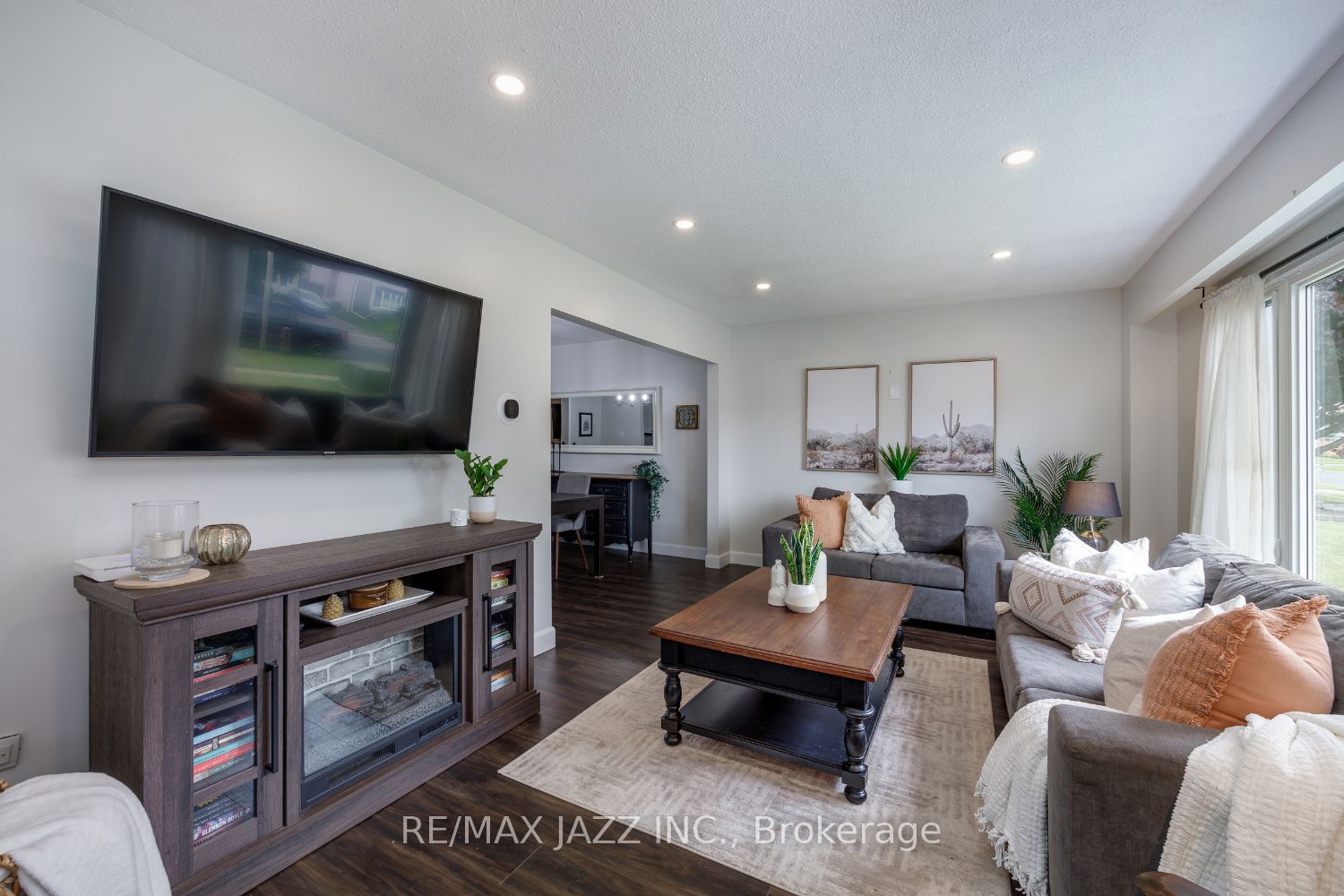 22 Roser Cres