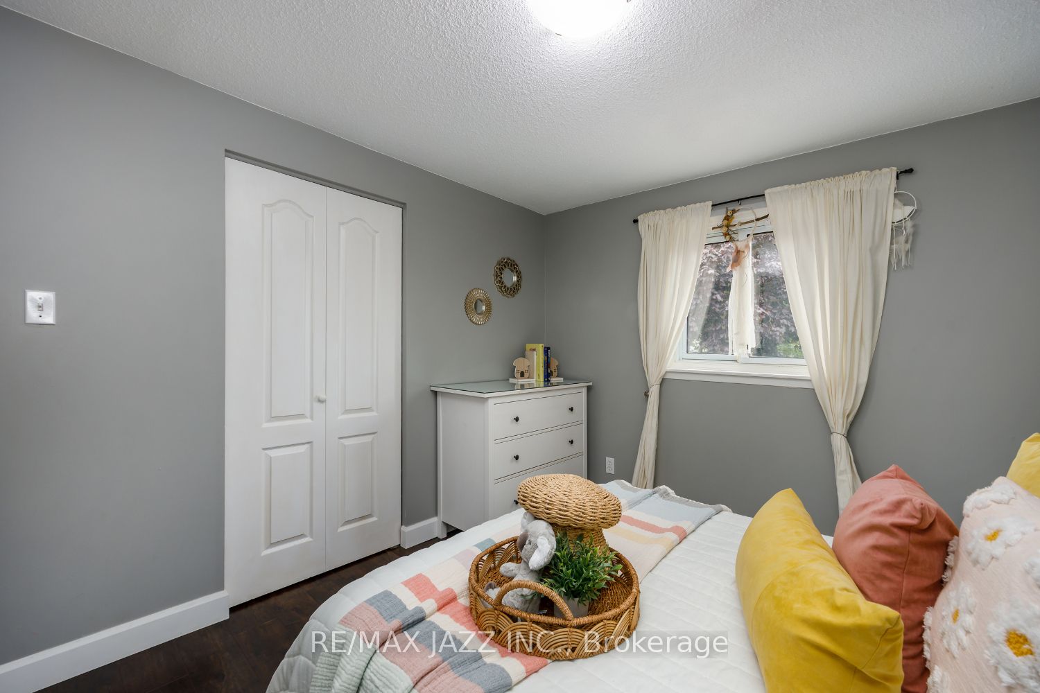 22 Roser Cres