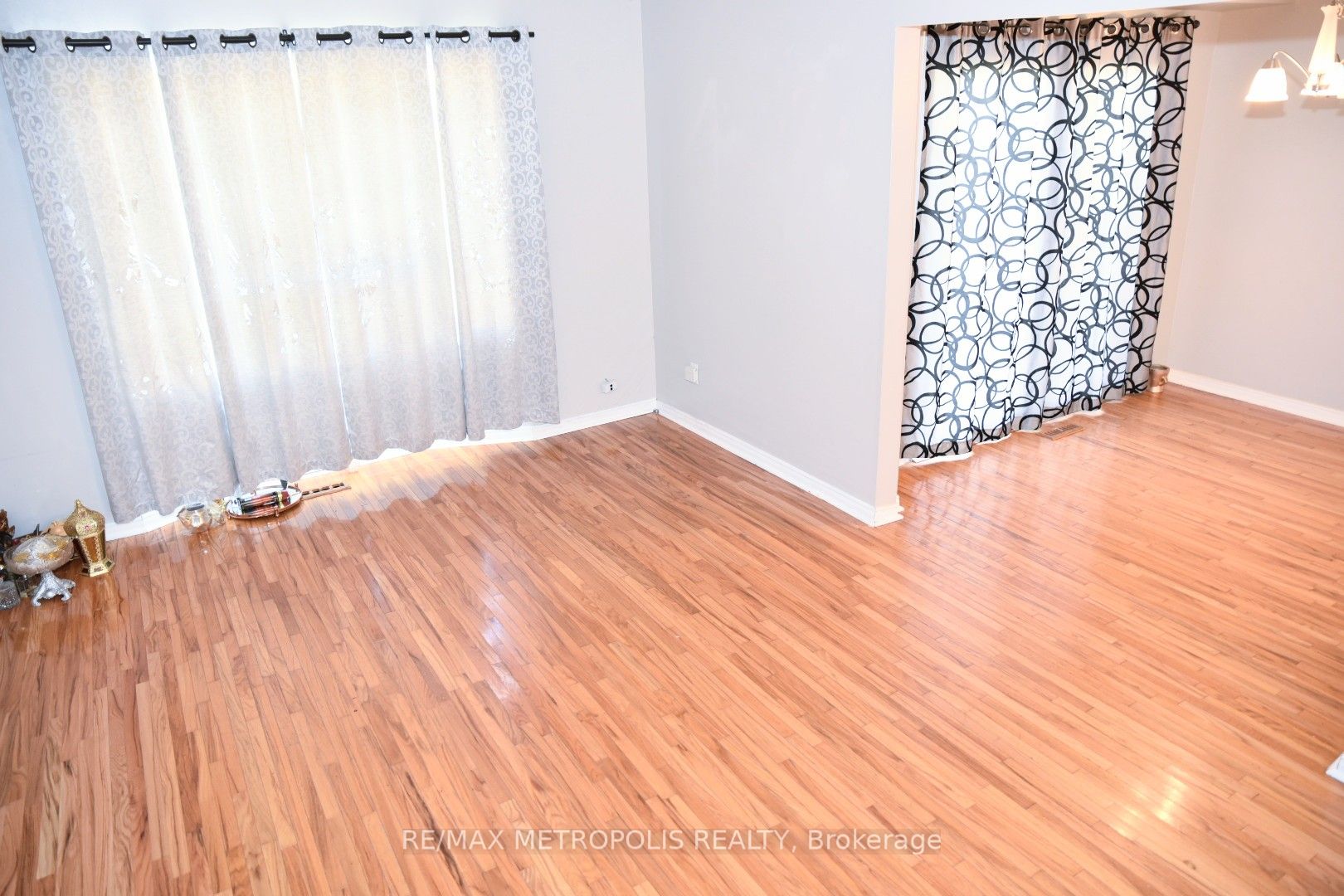 85 Barnes Drive #Main