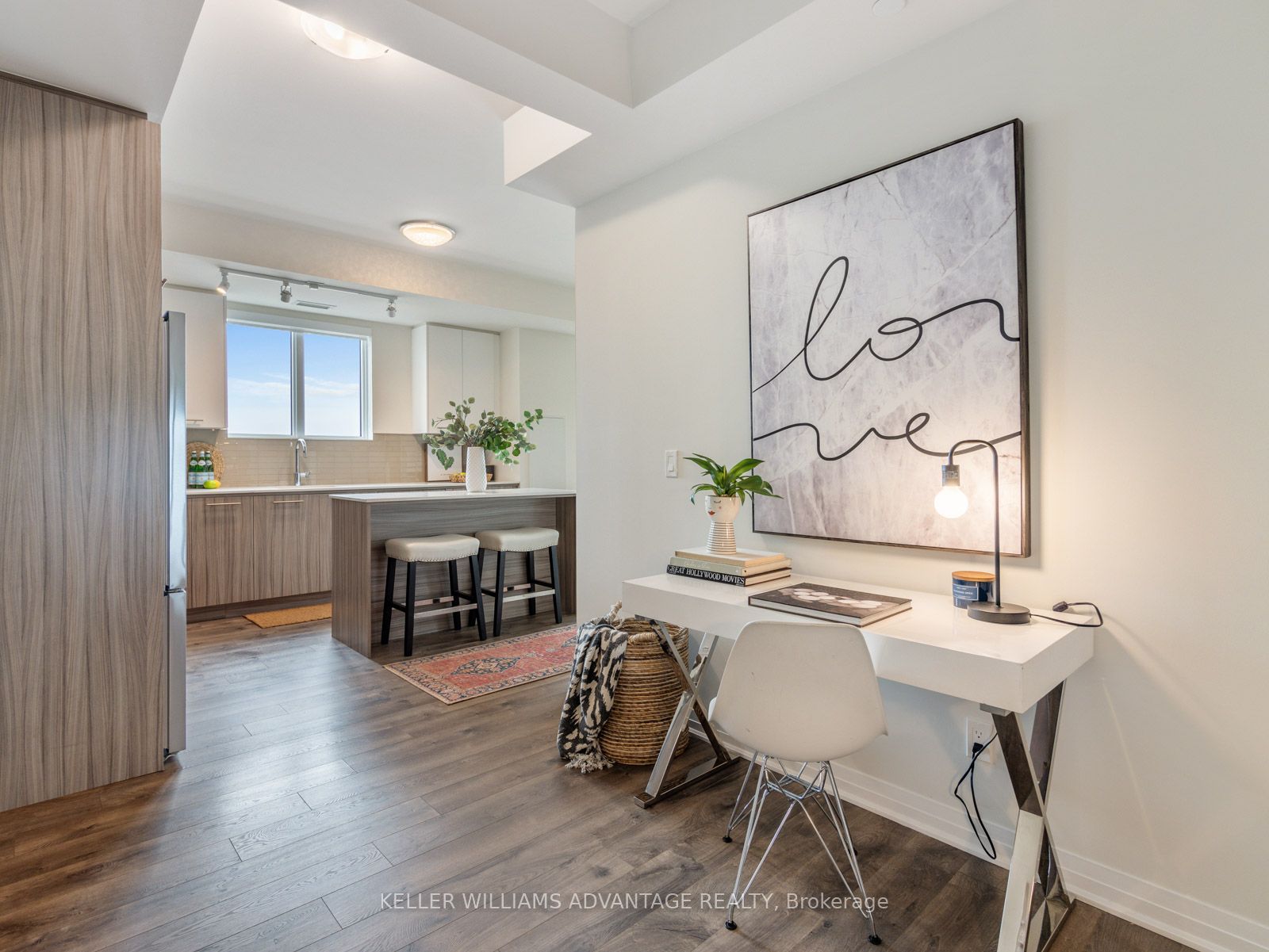 1630 Queen St E, #503
