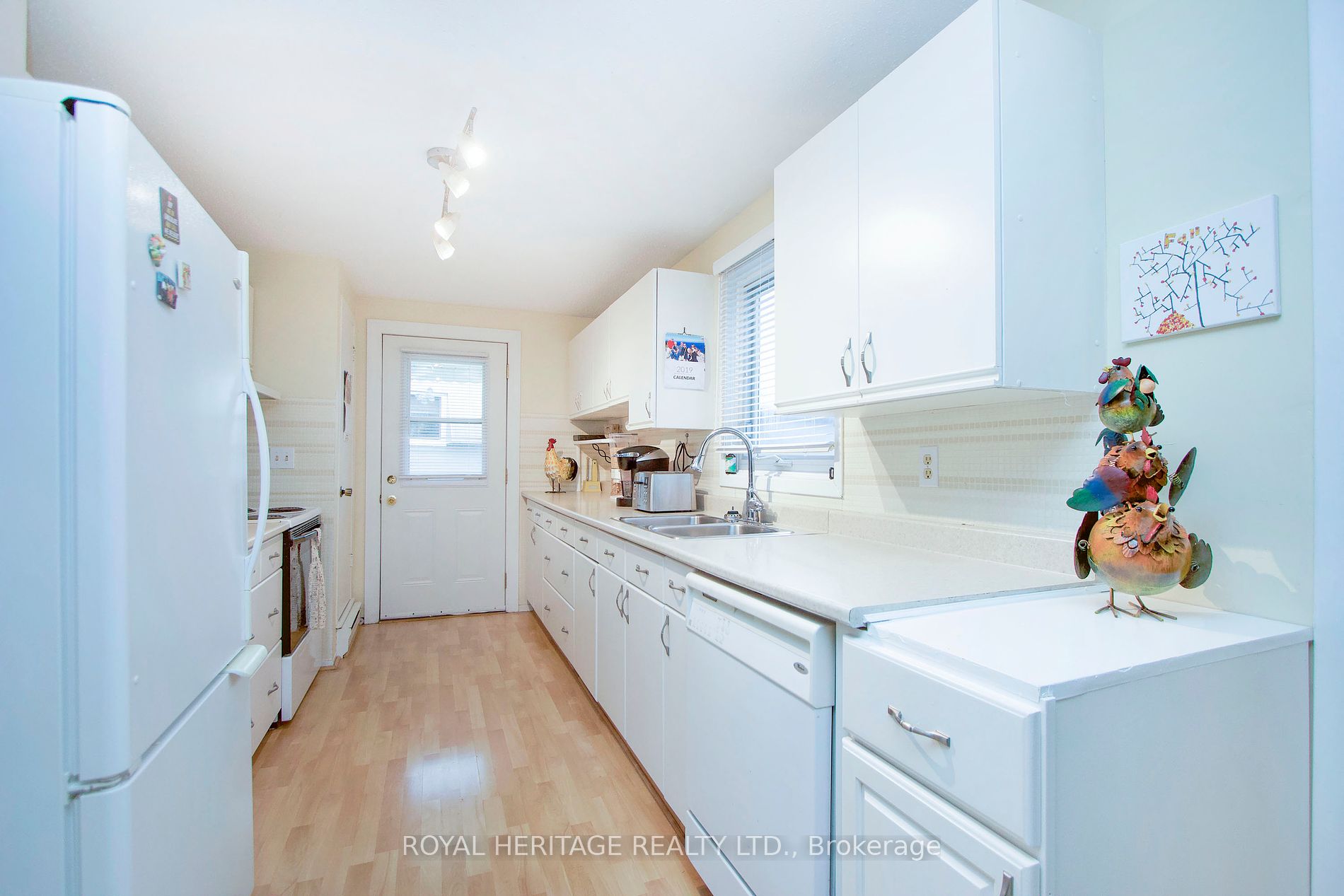 6 The Cove Rd