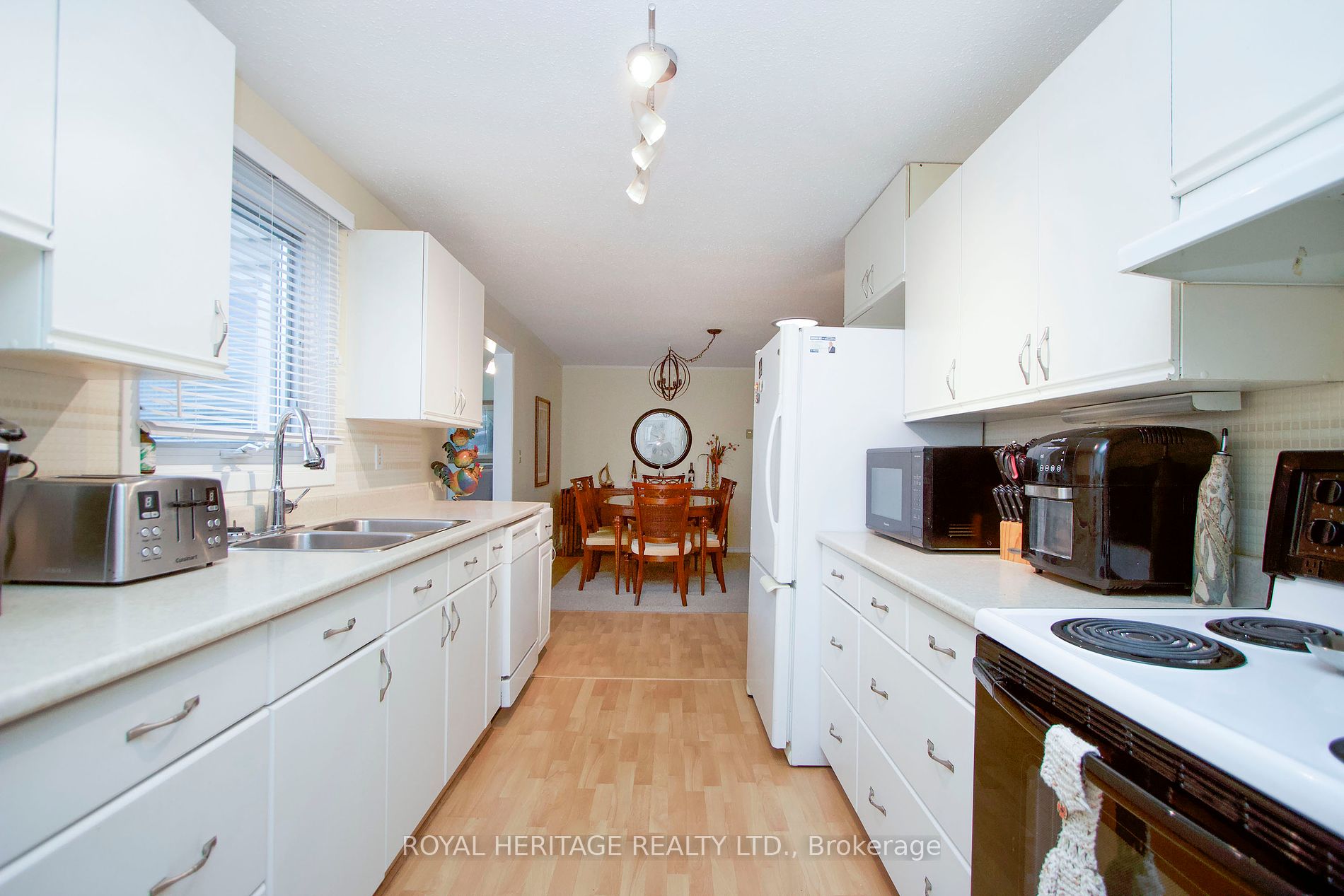 6 The Cove Rd