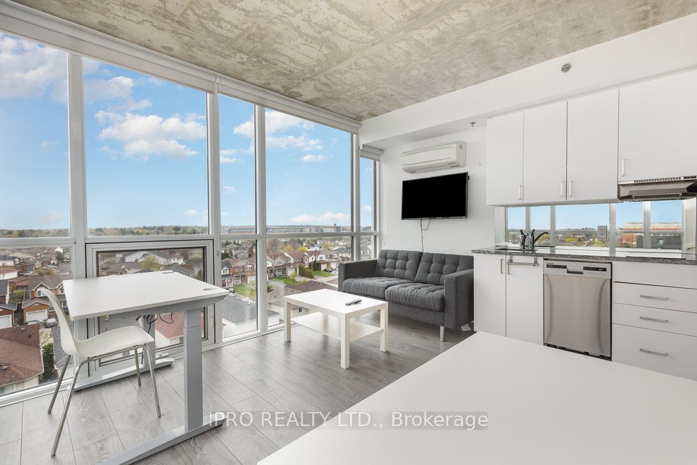 1900 Simcoe Street N, #417