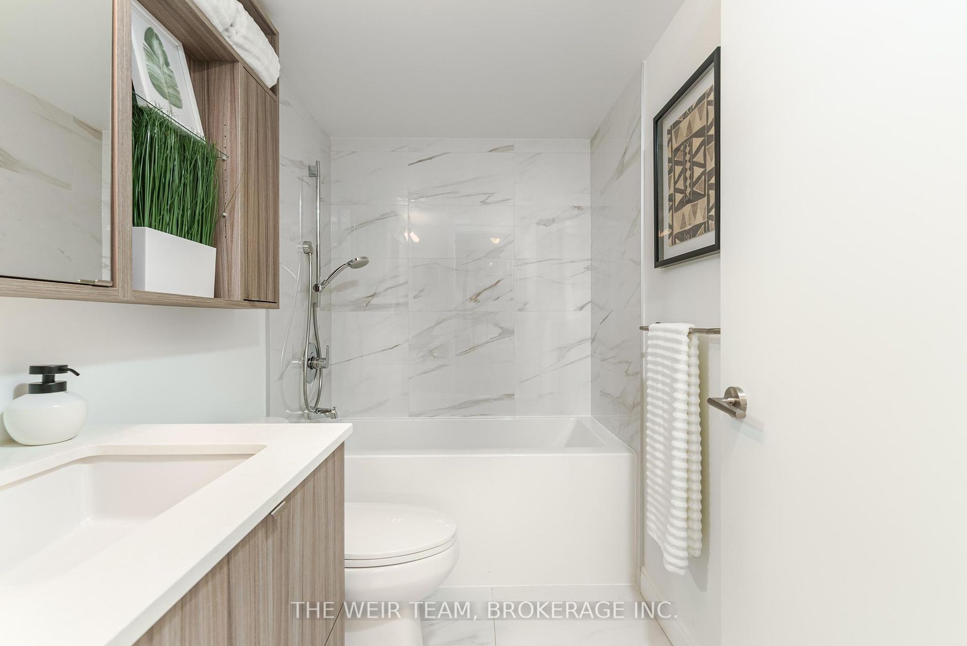 1100 Kingston Road, #202