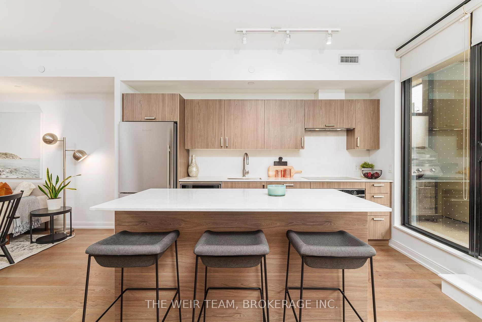 1100 Kingston Road, #202