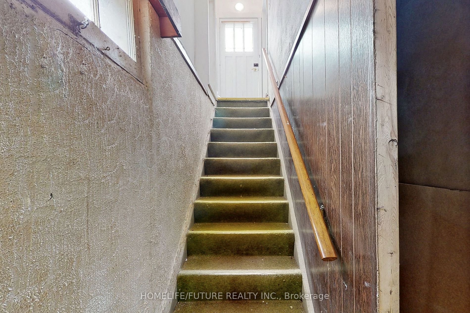 1496 Simcoe Street N