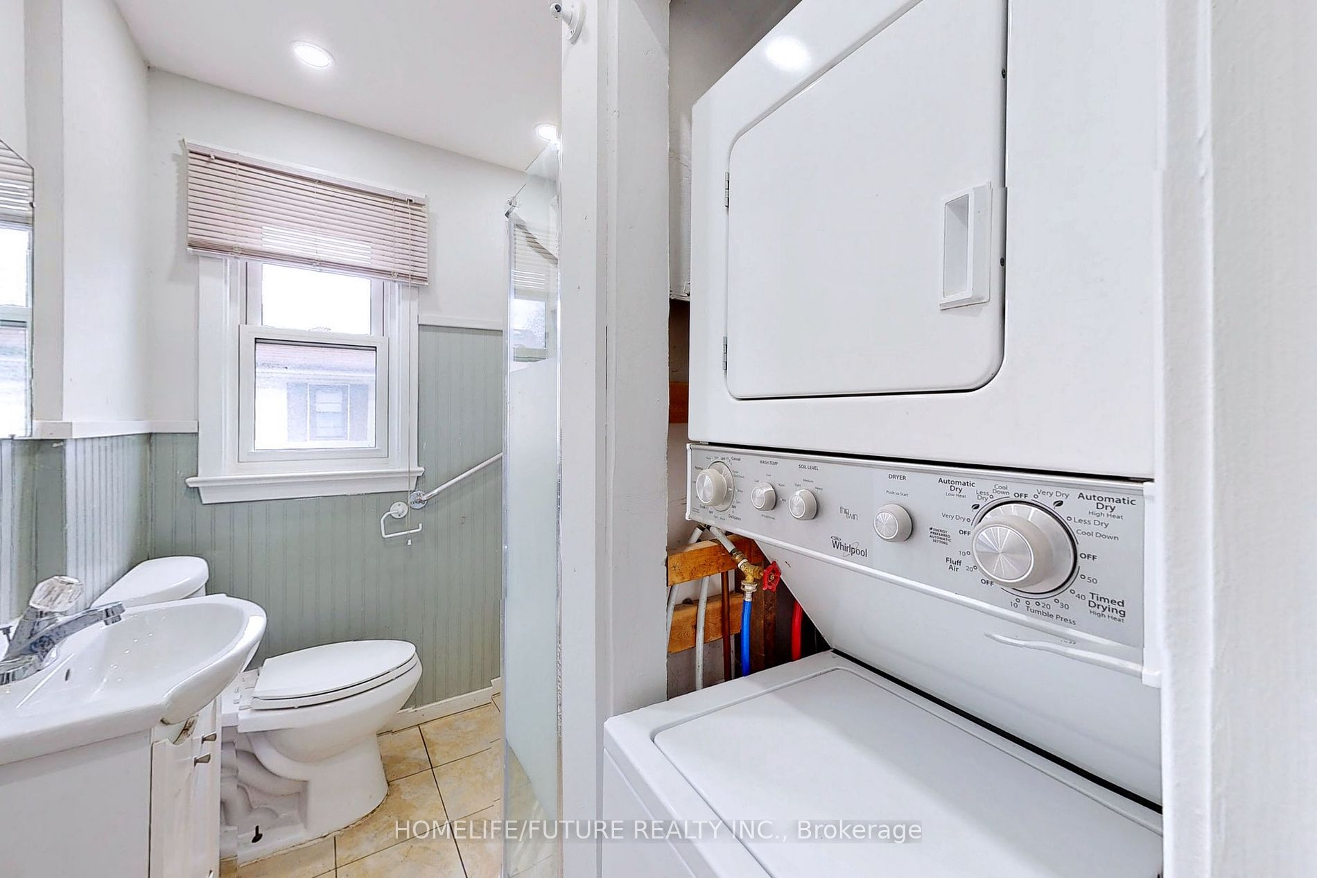 1496 Simcoe Street N