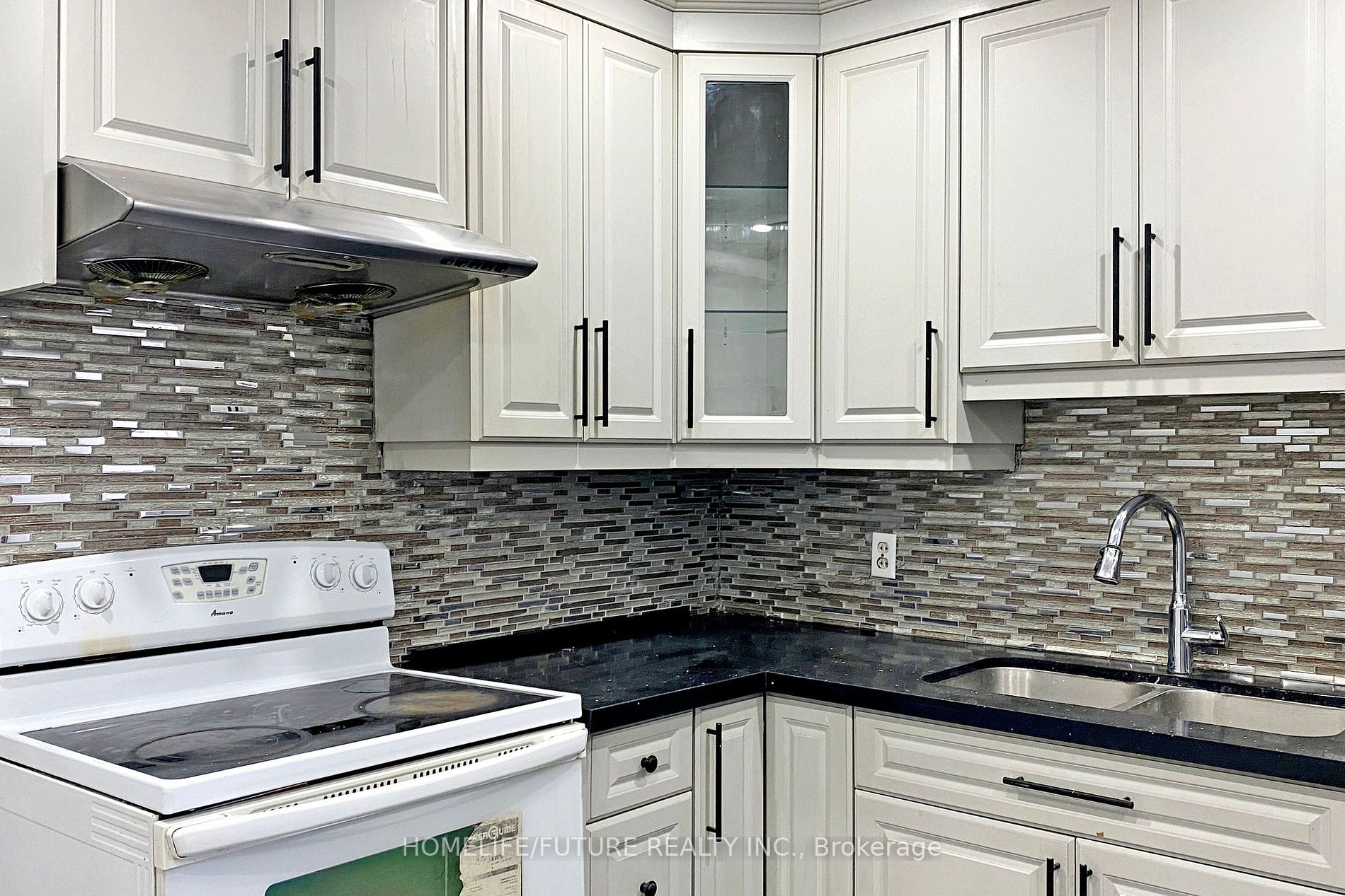 1496 Simcoe Street N