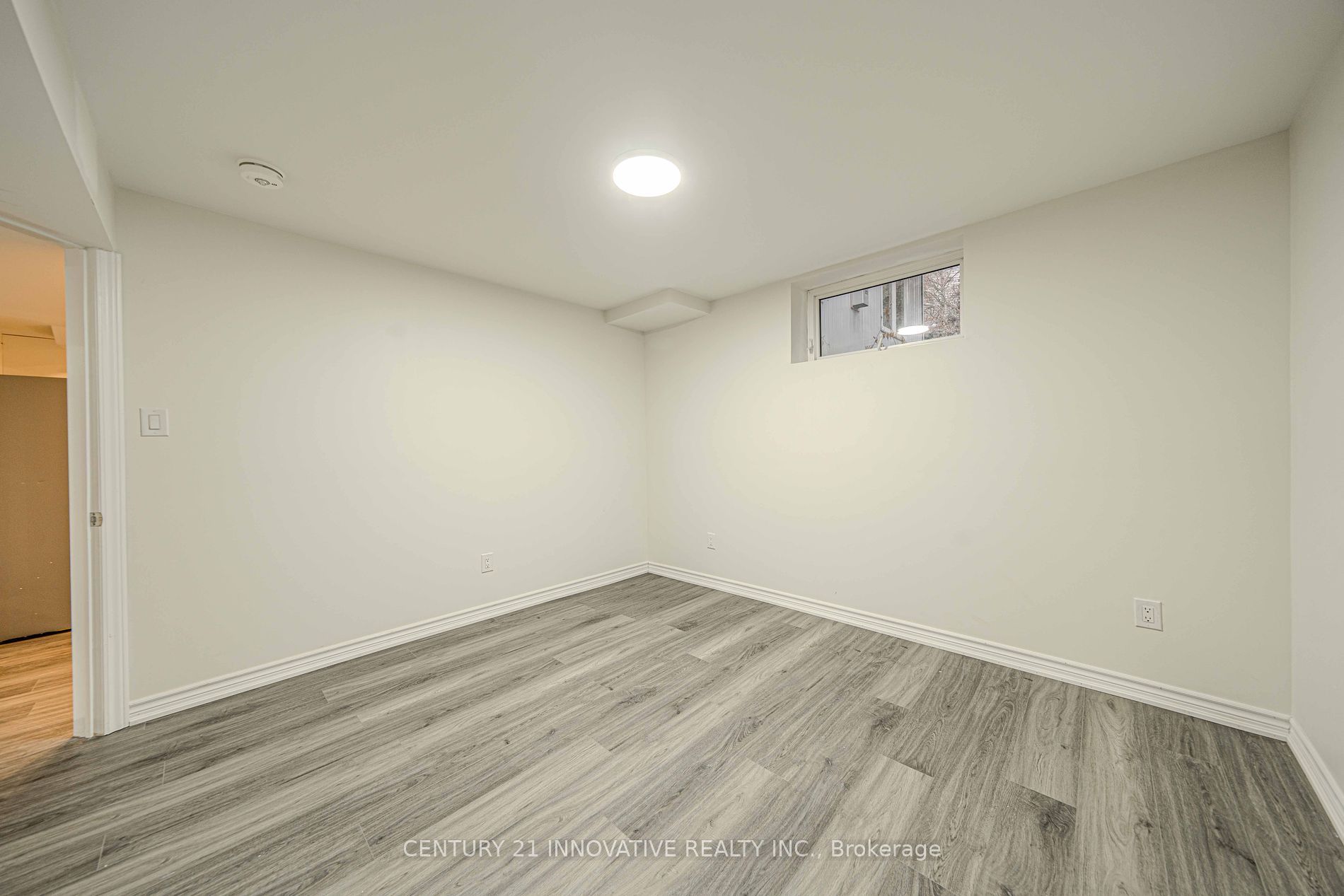 1894 Woodview Avenue #Bsmt