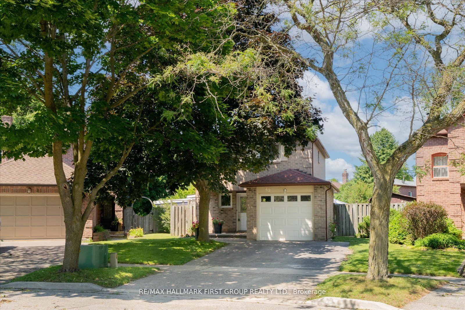 49 Fisher Crescent