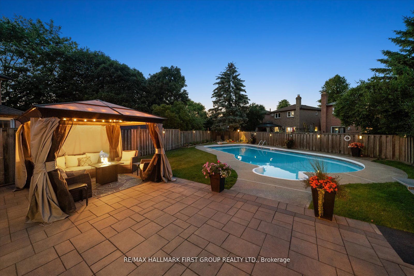 49 Fisher Crescent