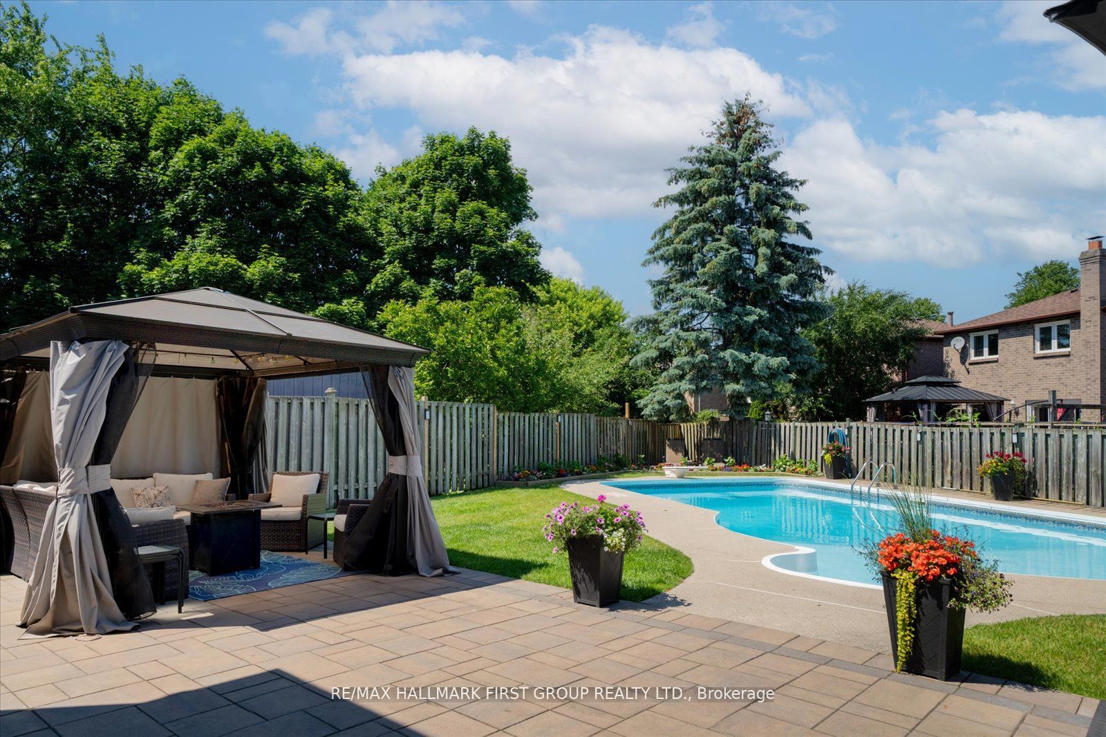 49 Fisher Crescent